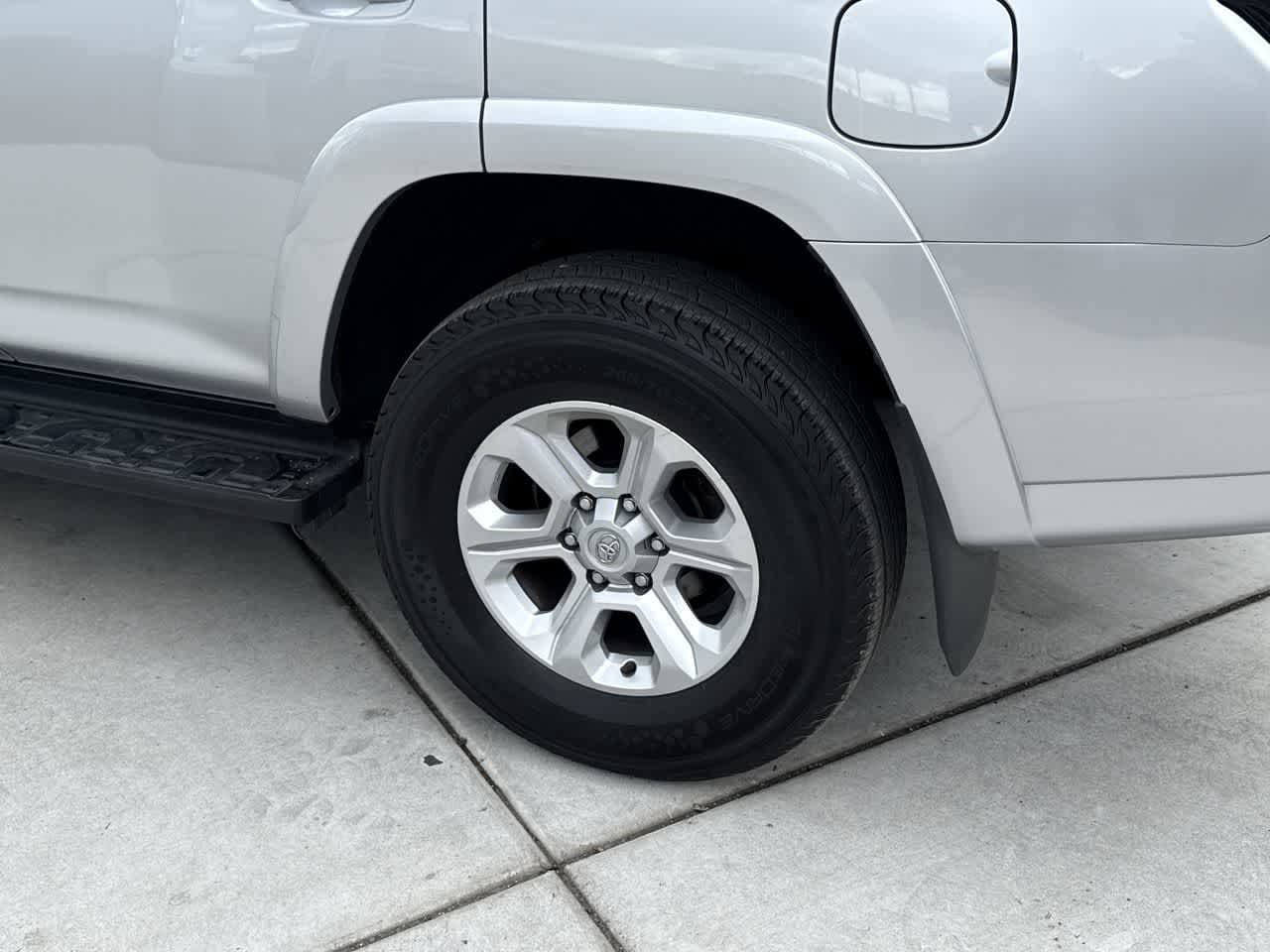 2024 Toyota 4Runner SR5 Premium - Photo 8