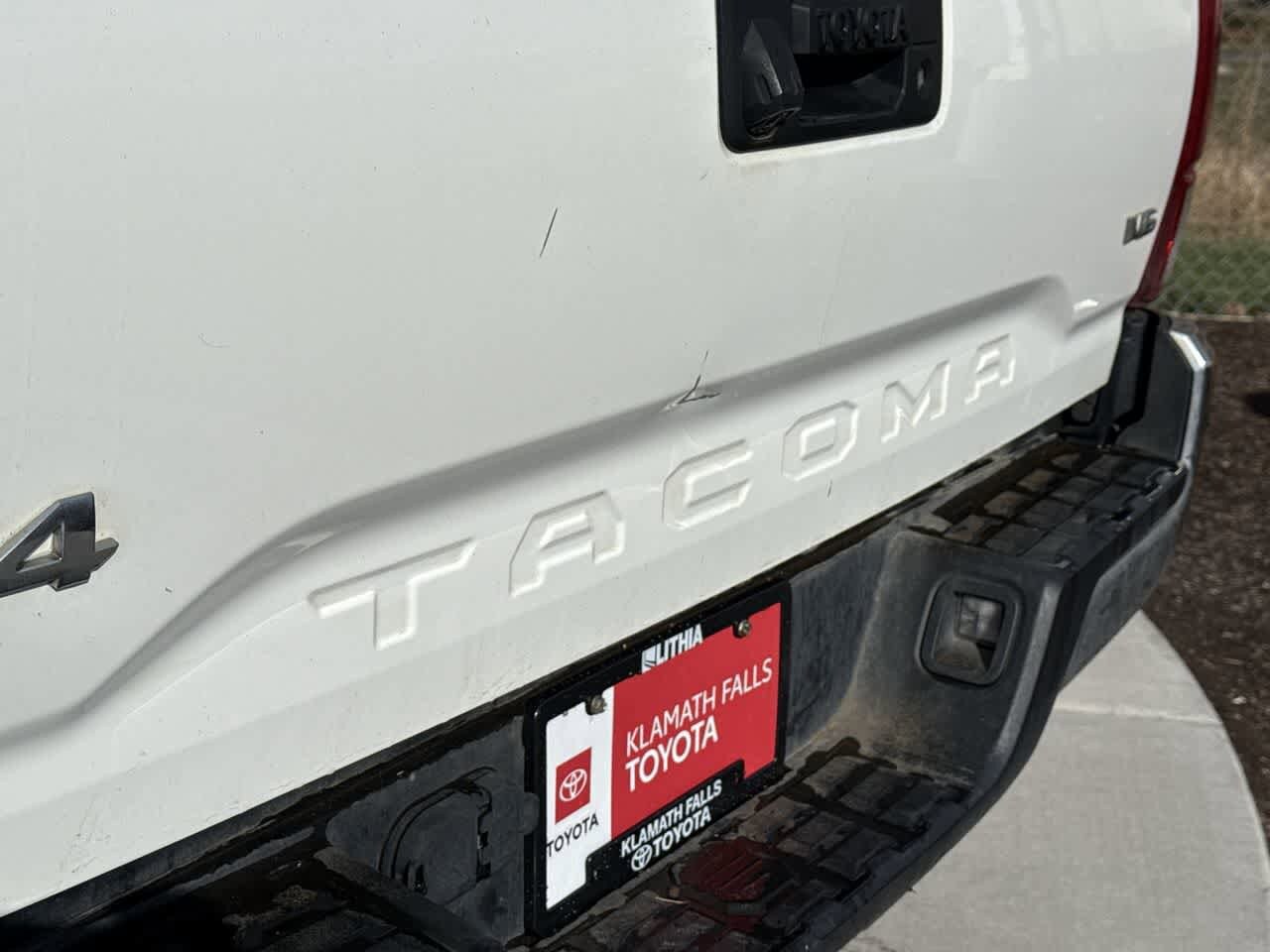 Thumbnail: 2020 Toyota Tacoma - 8