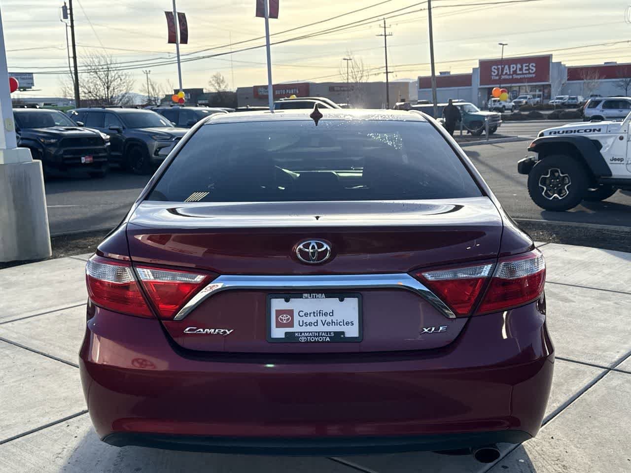 Thumbnail: 2017 Toyota Camry - 4