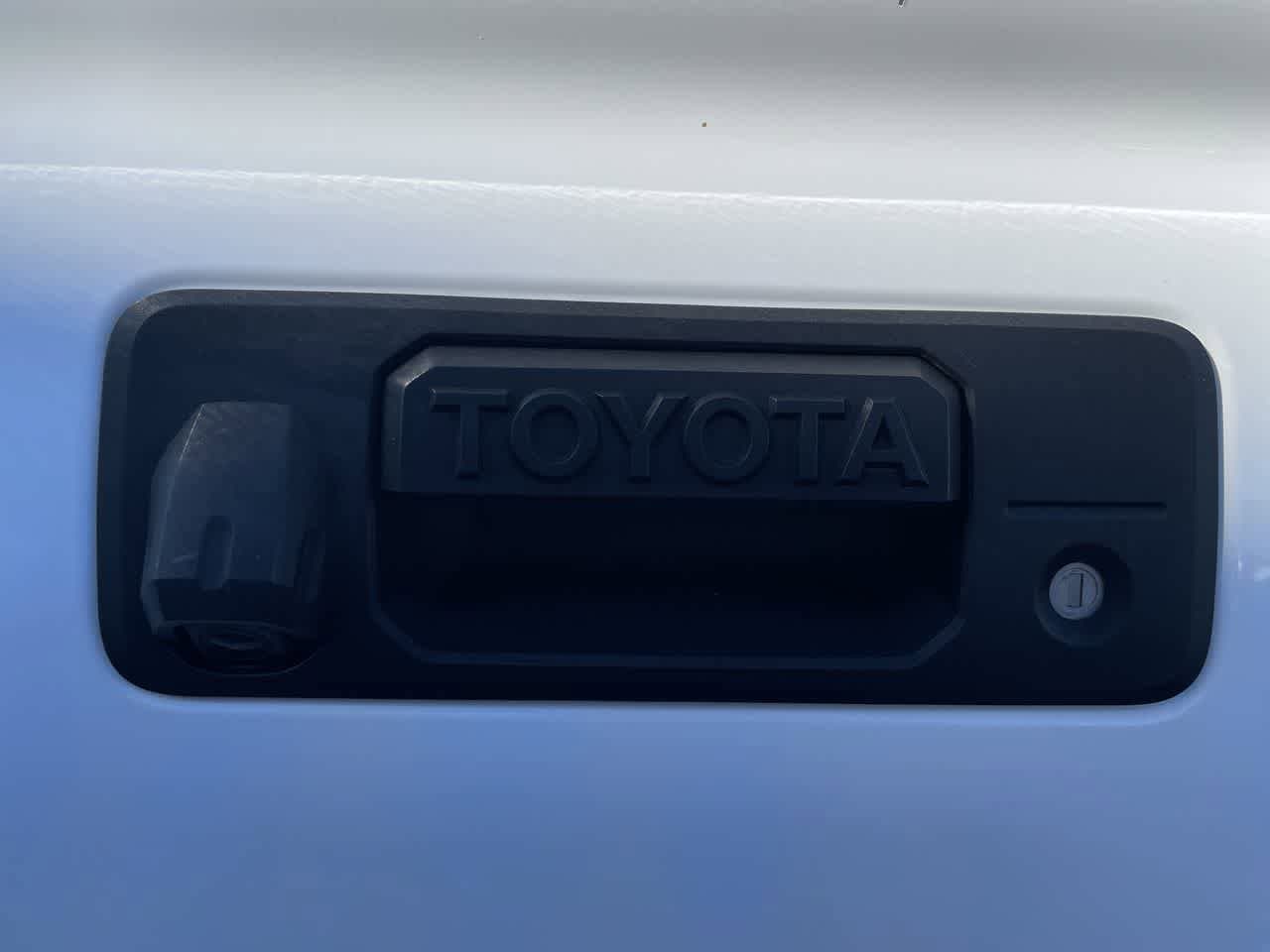 Thumbnail: 2020 Toyota Tundra - 9