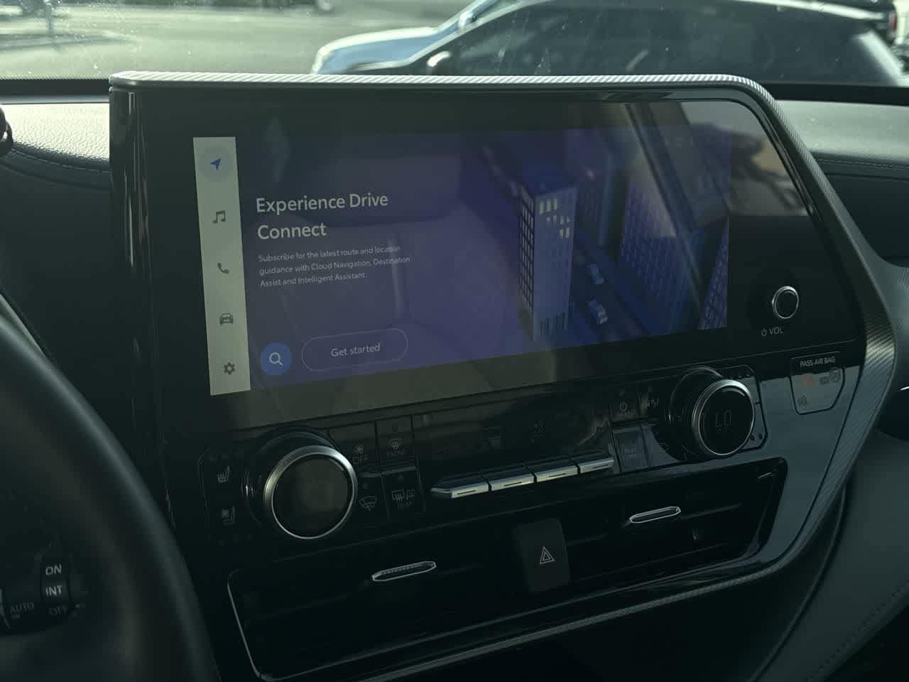 Thumbnail: 2023 Toyota Highlander - 19