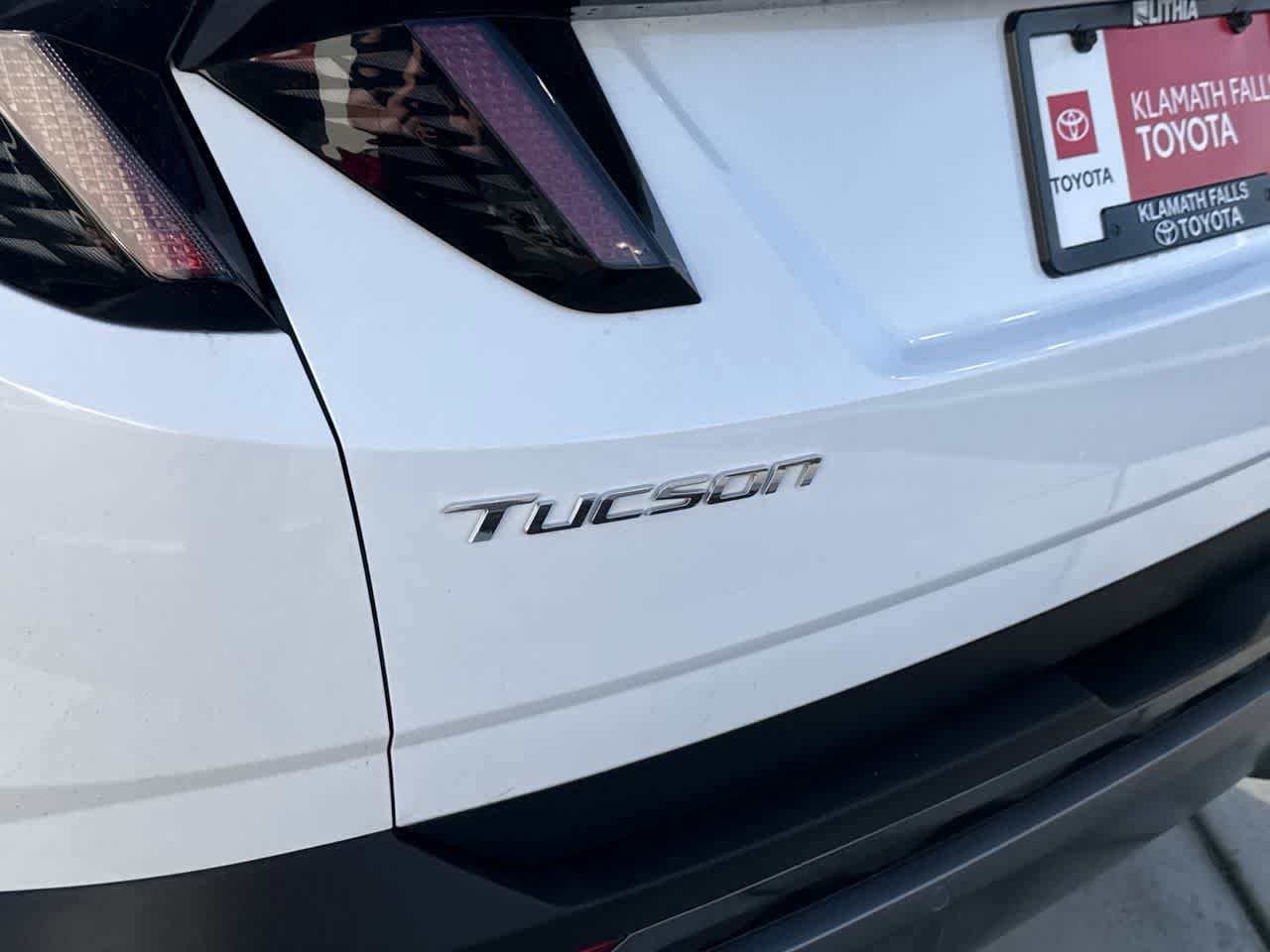 Thumbnail: 2023 Hyundai Tucson - 9