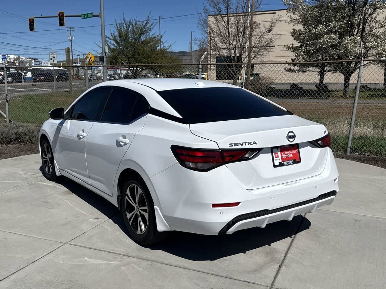 Thumbnail: 2022 Nissan Sentra - 5