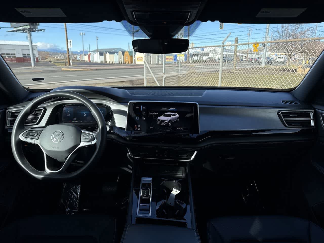 Thumbnail: 2024 Volkswagen Atlas - 15