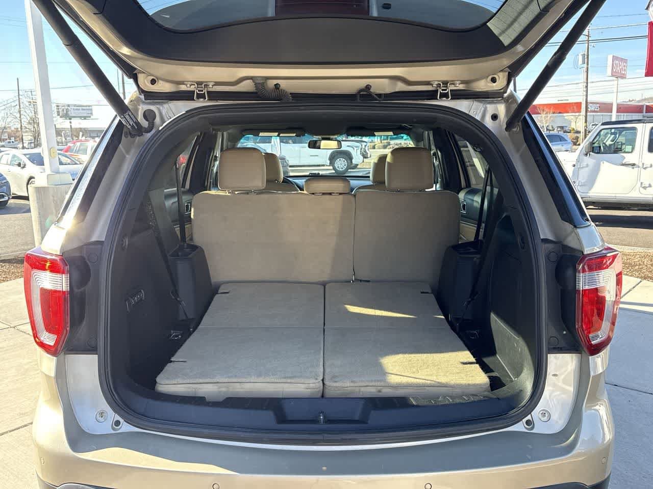 Thumbnail: 2017 Ford Explorer - 6