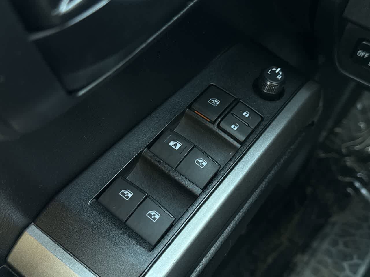 Thumbnail: 2019 Toyota Tacoma - 22