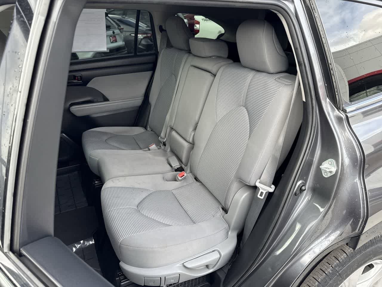 Thumbnail: 2021 Toyota Highlander - 12