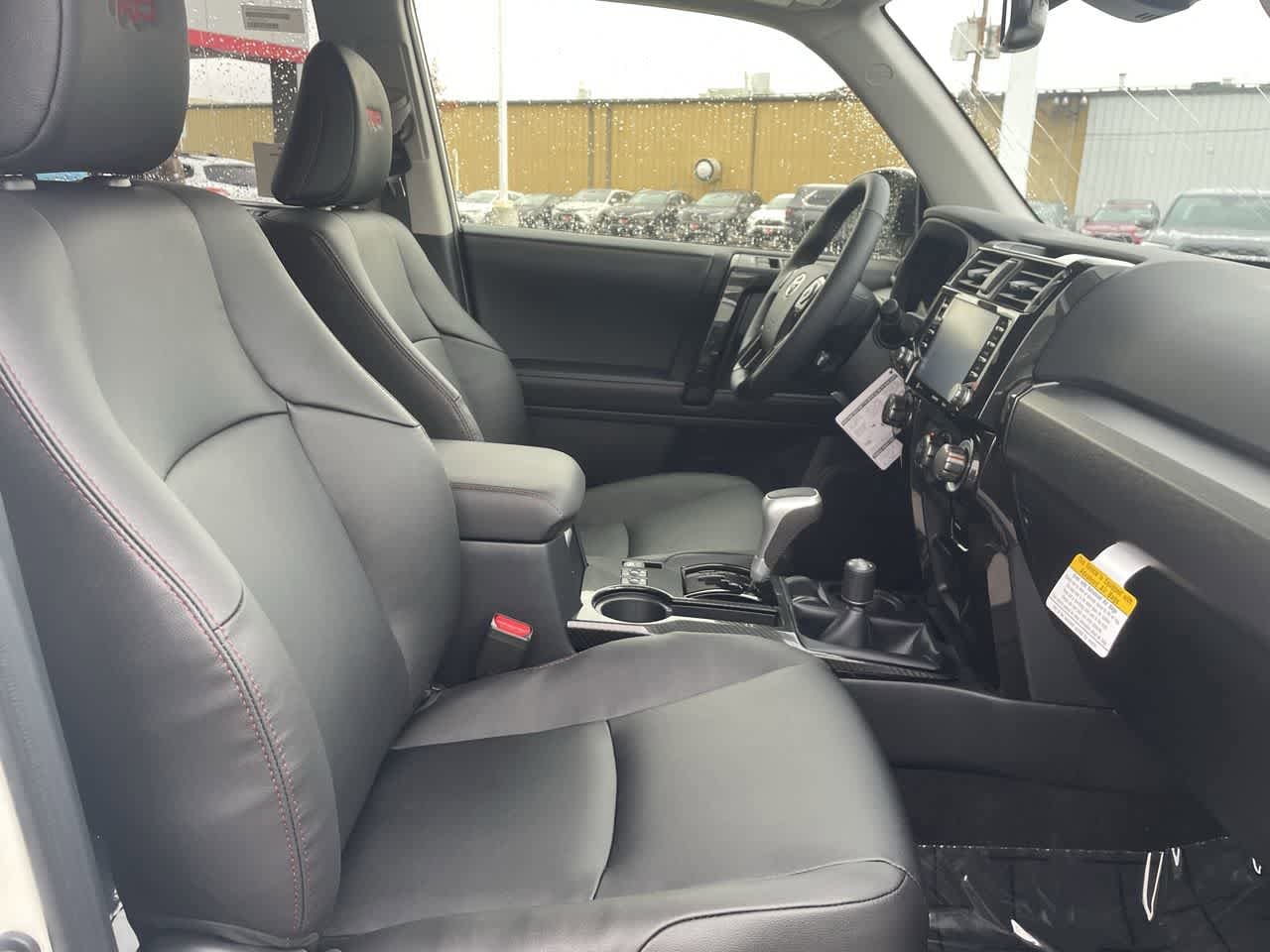 Thumbnail: 2023 Toyota 4Runner - 12