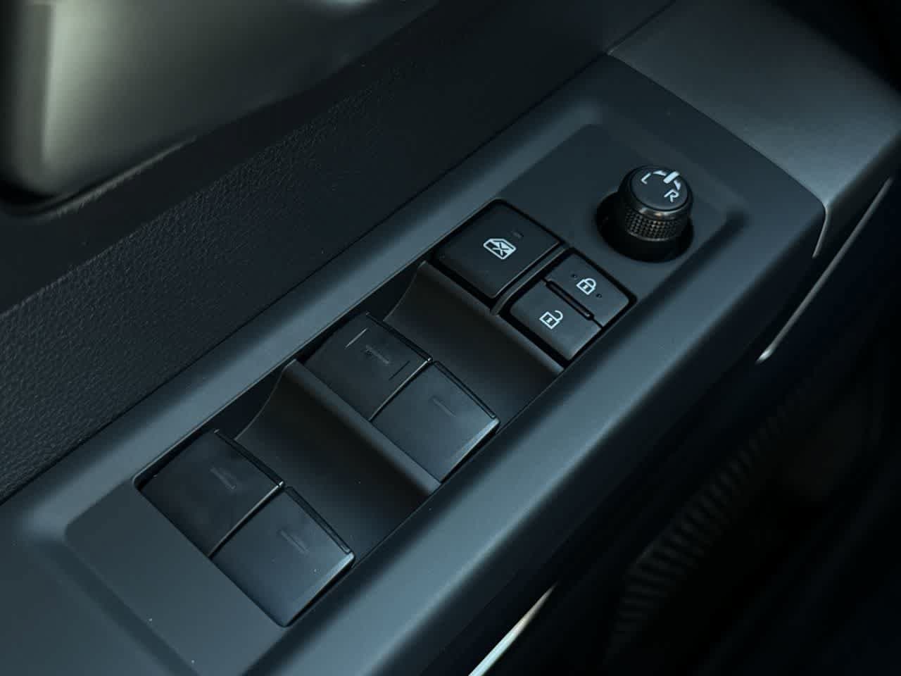 2026 Toyota Tundra SR5 - Photo 22
