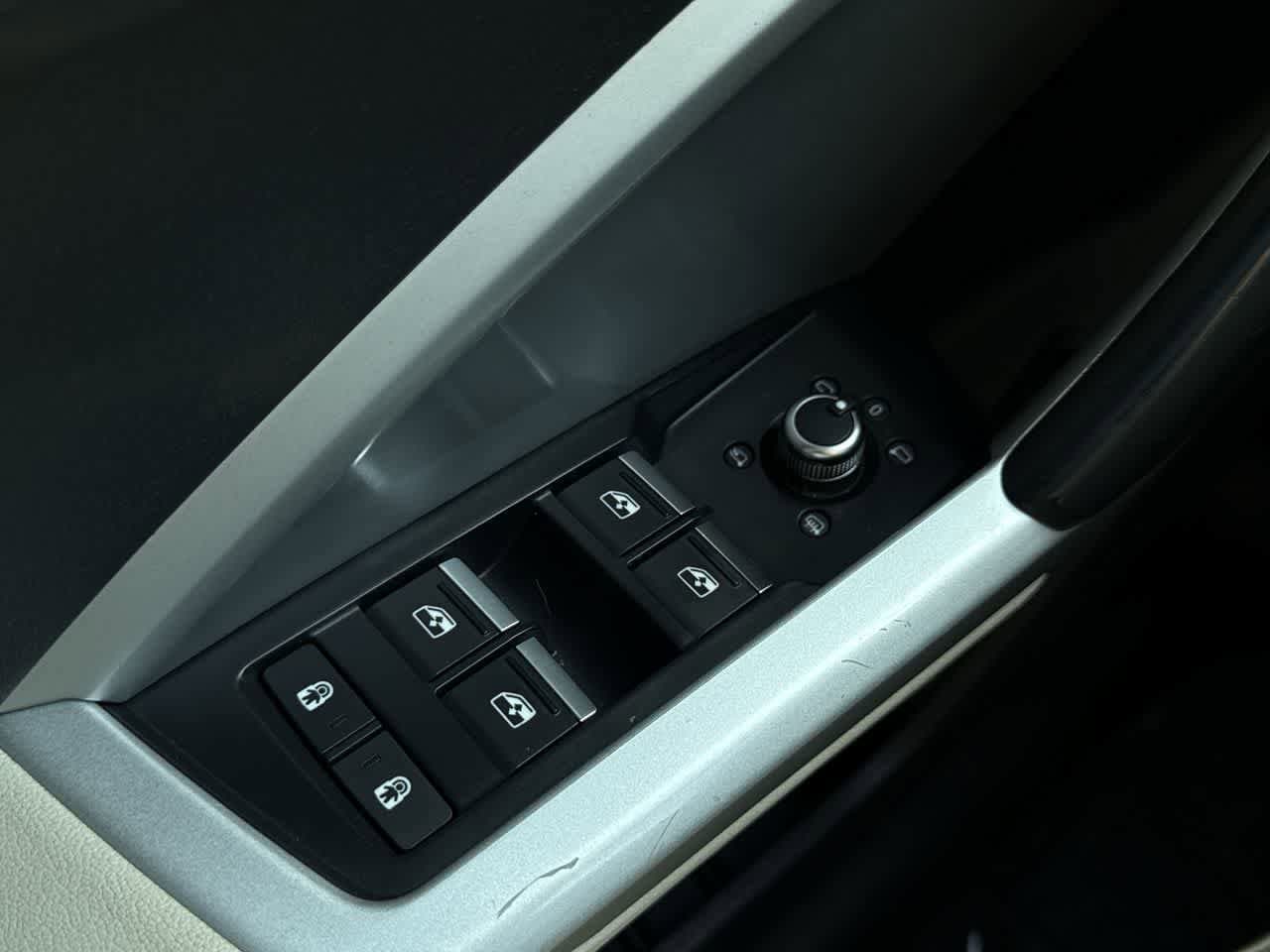Thumbnail: 2021 Audi Q3 - 22