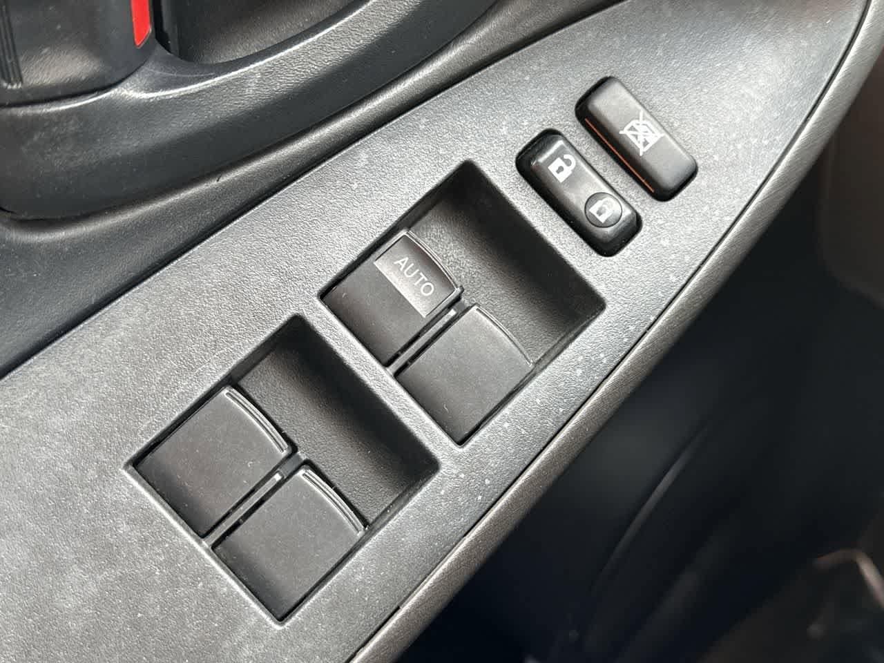 Thumbnail: 2010 Toyota RAV4 - 22