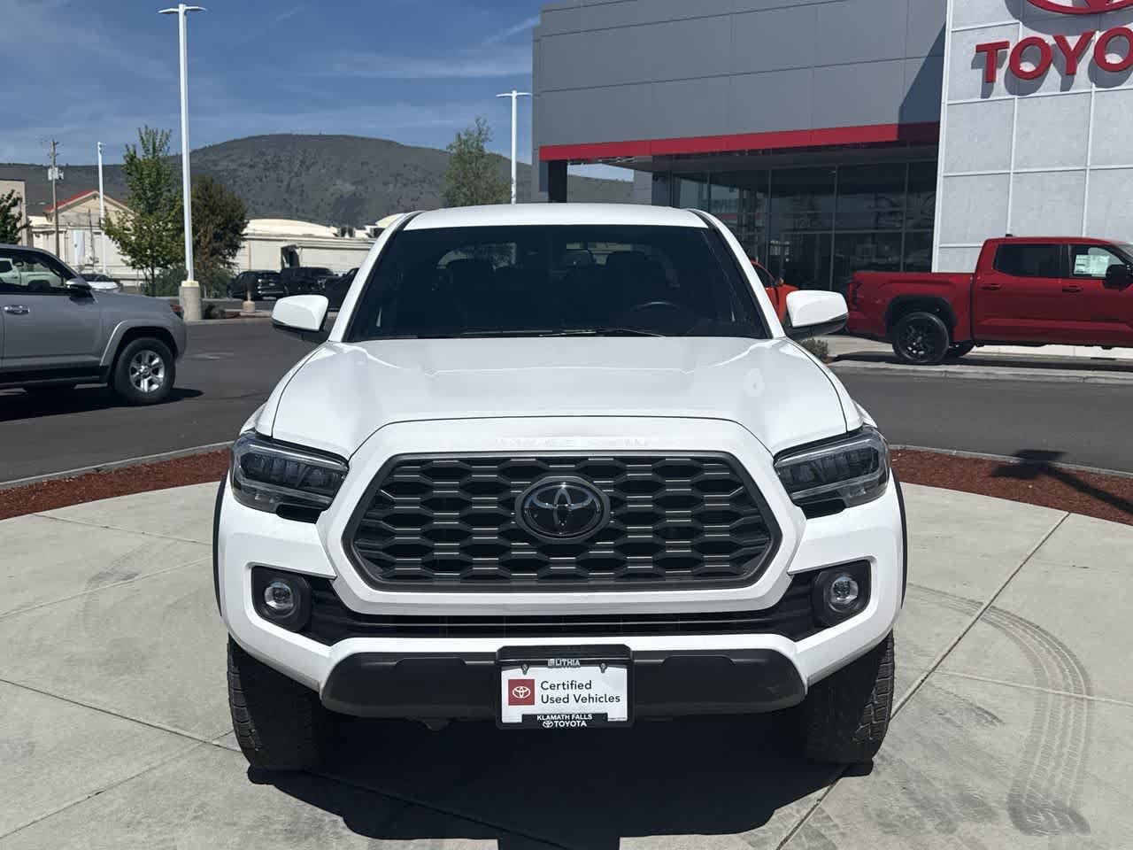 Thumbnail: 2023 Toyota Tacoma - 3