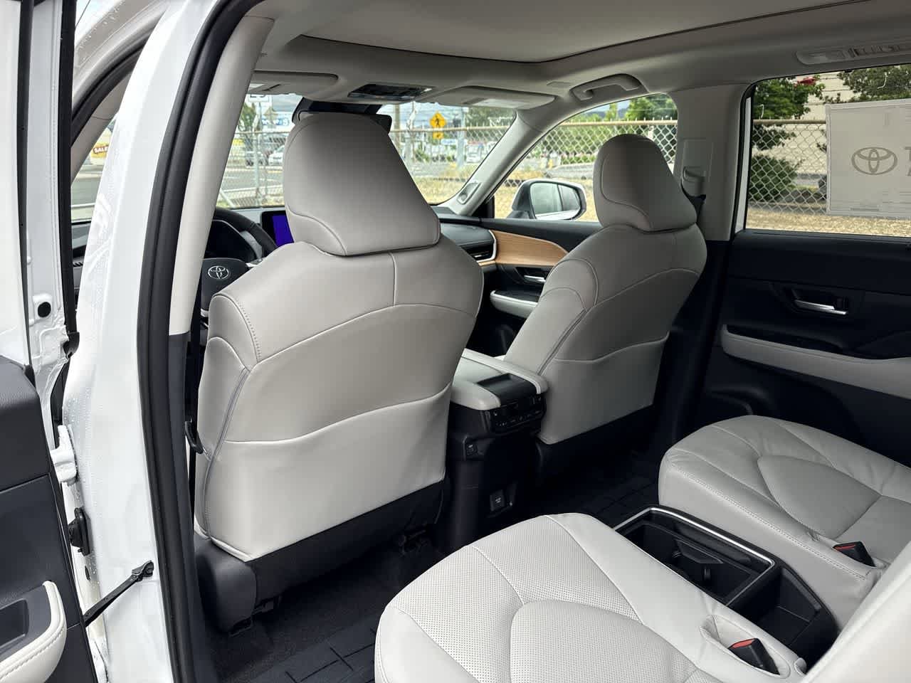 Thumbnail: 2026 Toyota Grand Highlander - 14