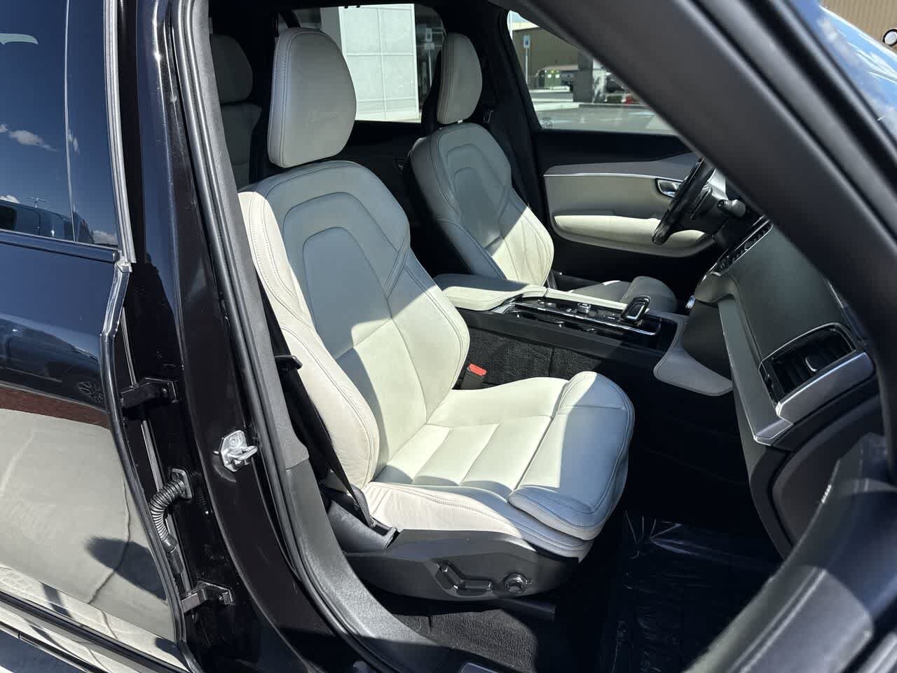 2020 Volvo XC90 R-Design - Photo 14