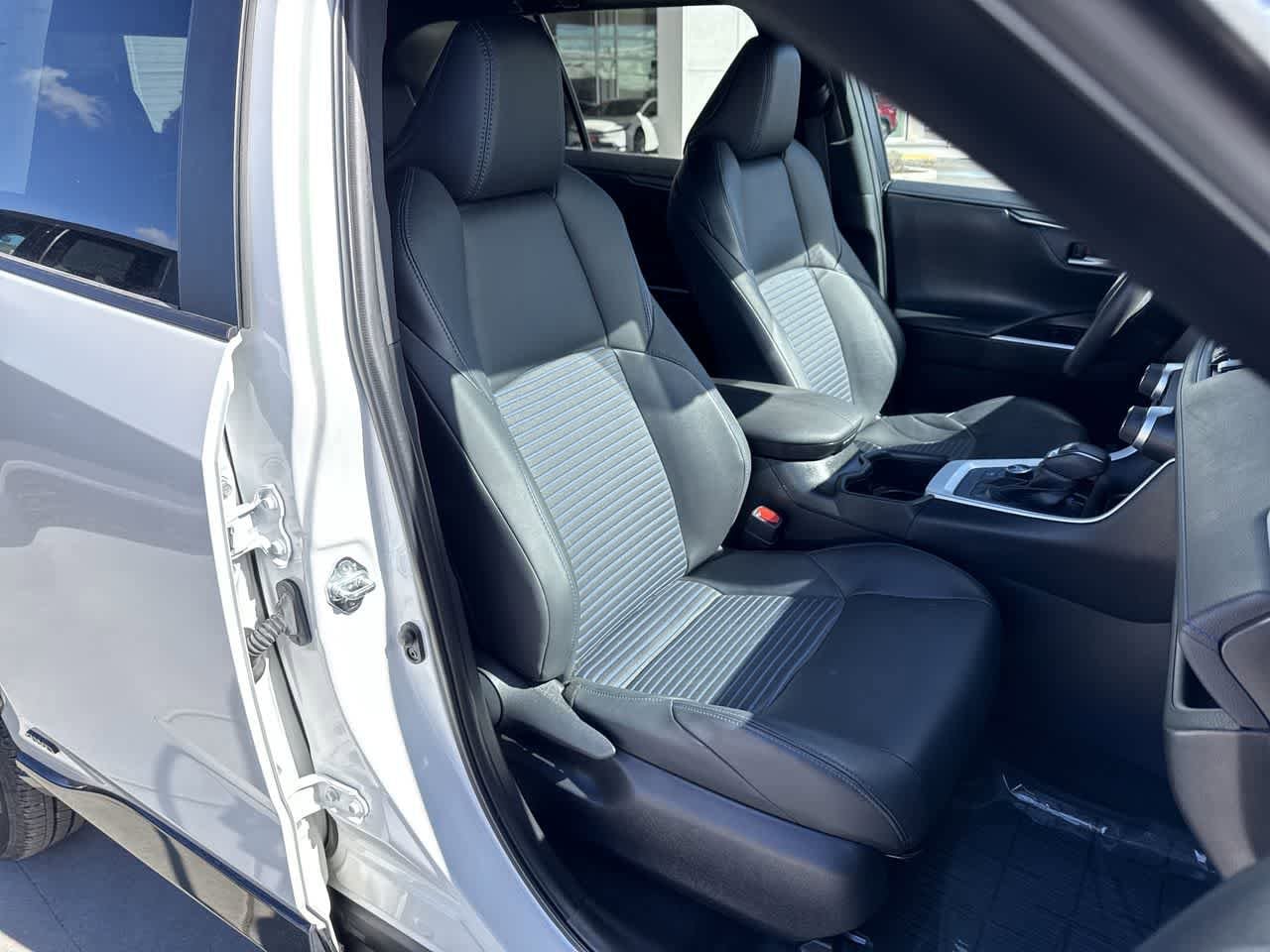 Thumbnail: 2023 Toyota RAV4 - 14