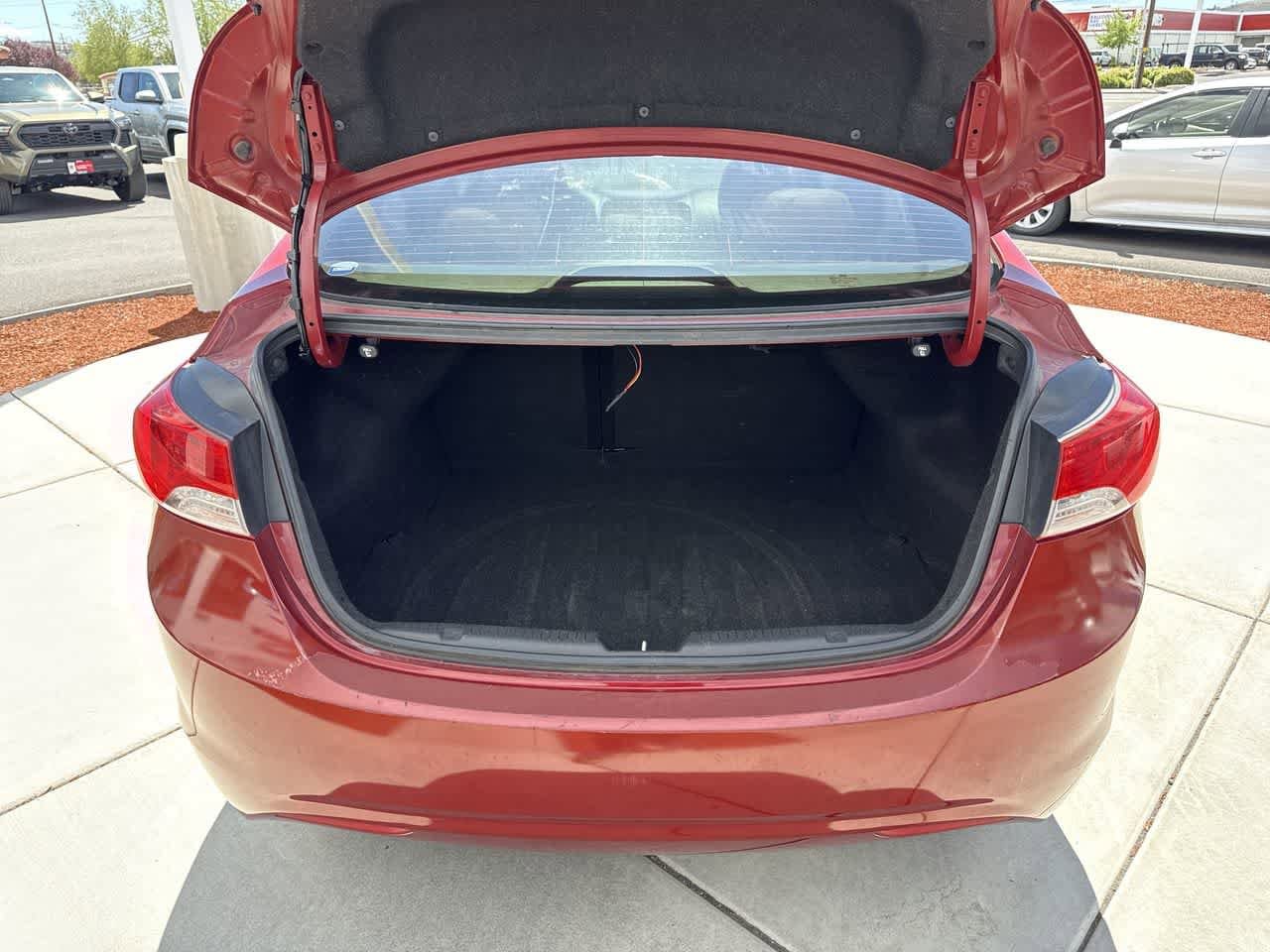 Thumbnail: 2011 Hyundai Elantra - 6