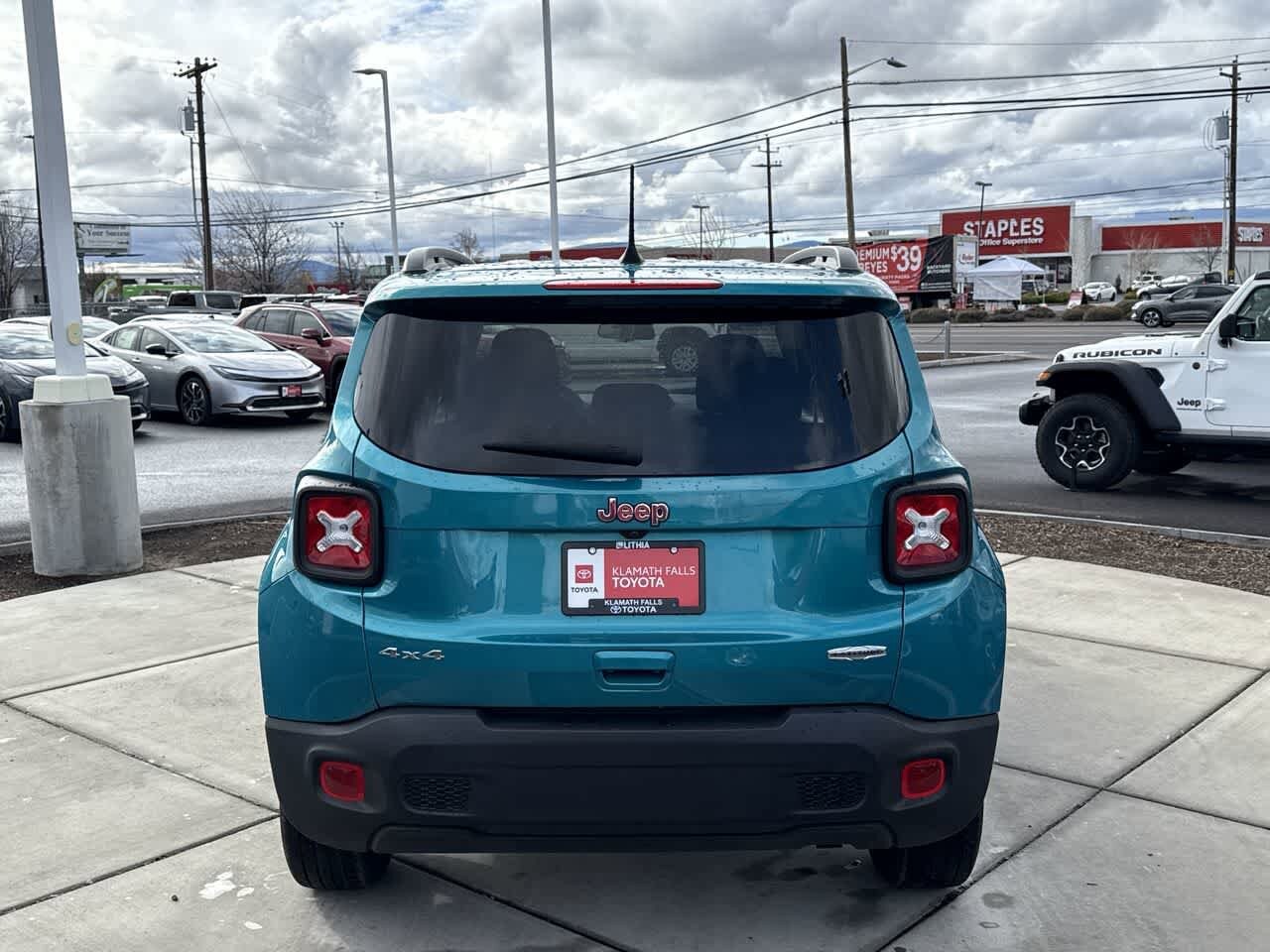 2022 Jeep Renegade Latitude photo 3