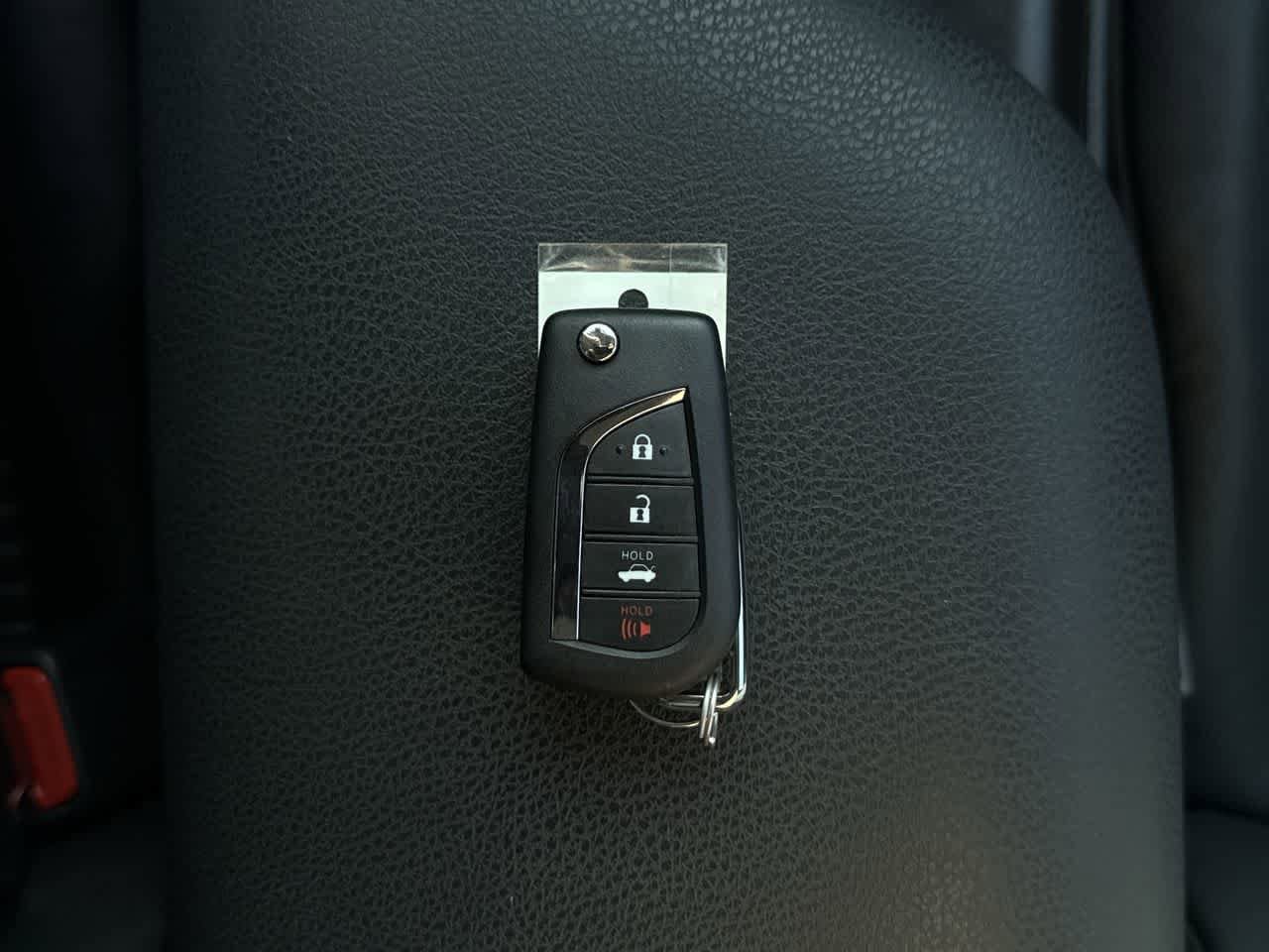 Thumbnail: 2021 Toyota Camry - 23