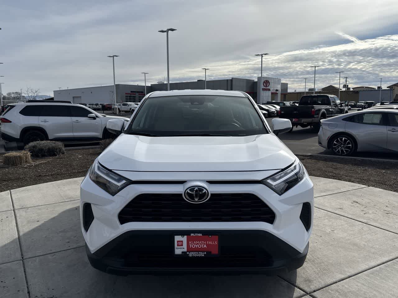 Thumbnail: 2025 Toyota RAV4 - 3