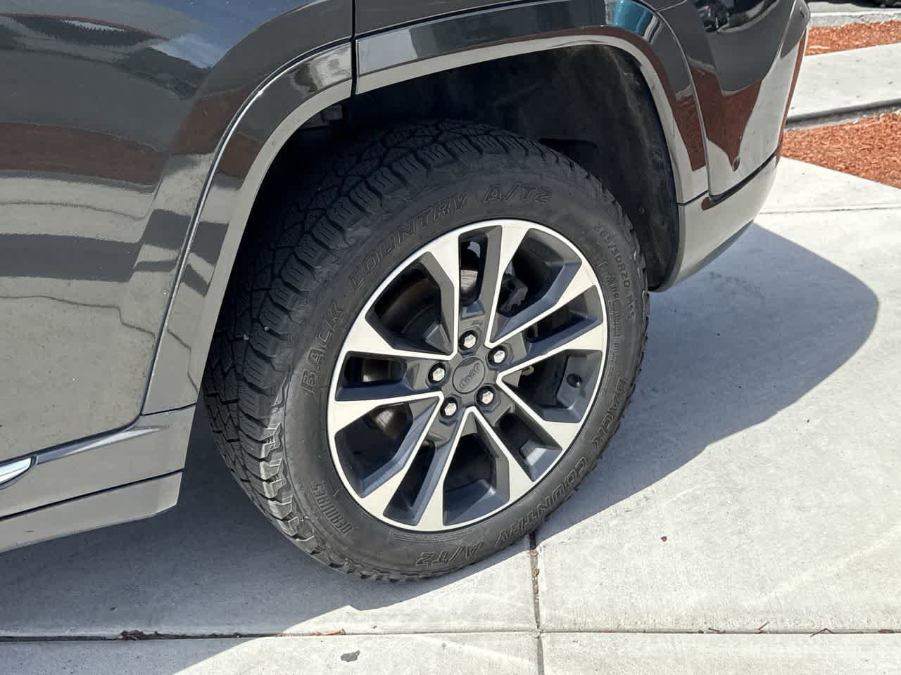 Thumbnail: 2023 Jeep Grand Cherokee - 8