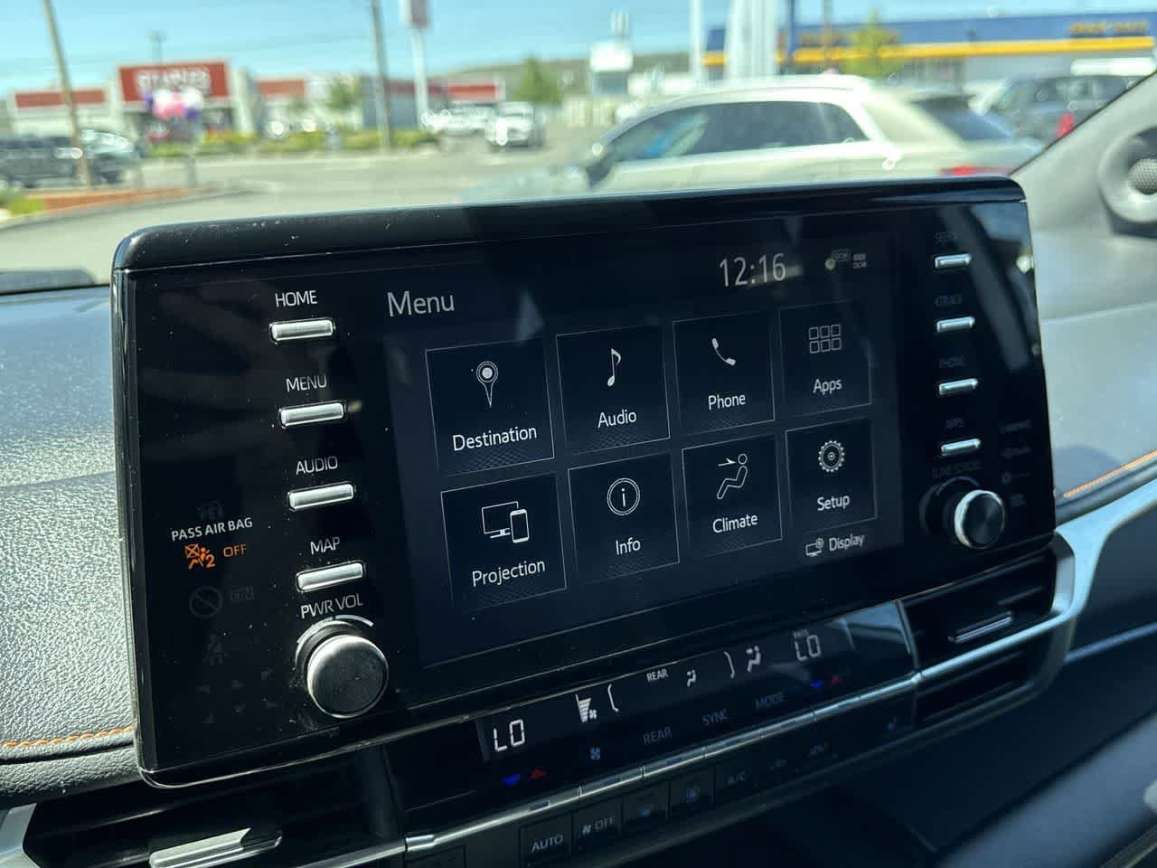 Thumbnail: 2022 Toyota Sienna - 19