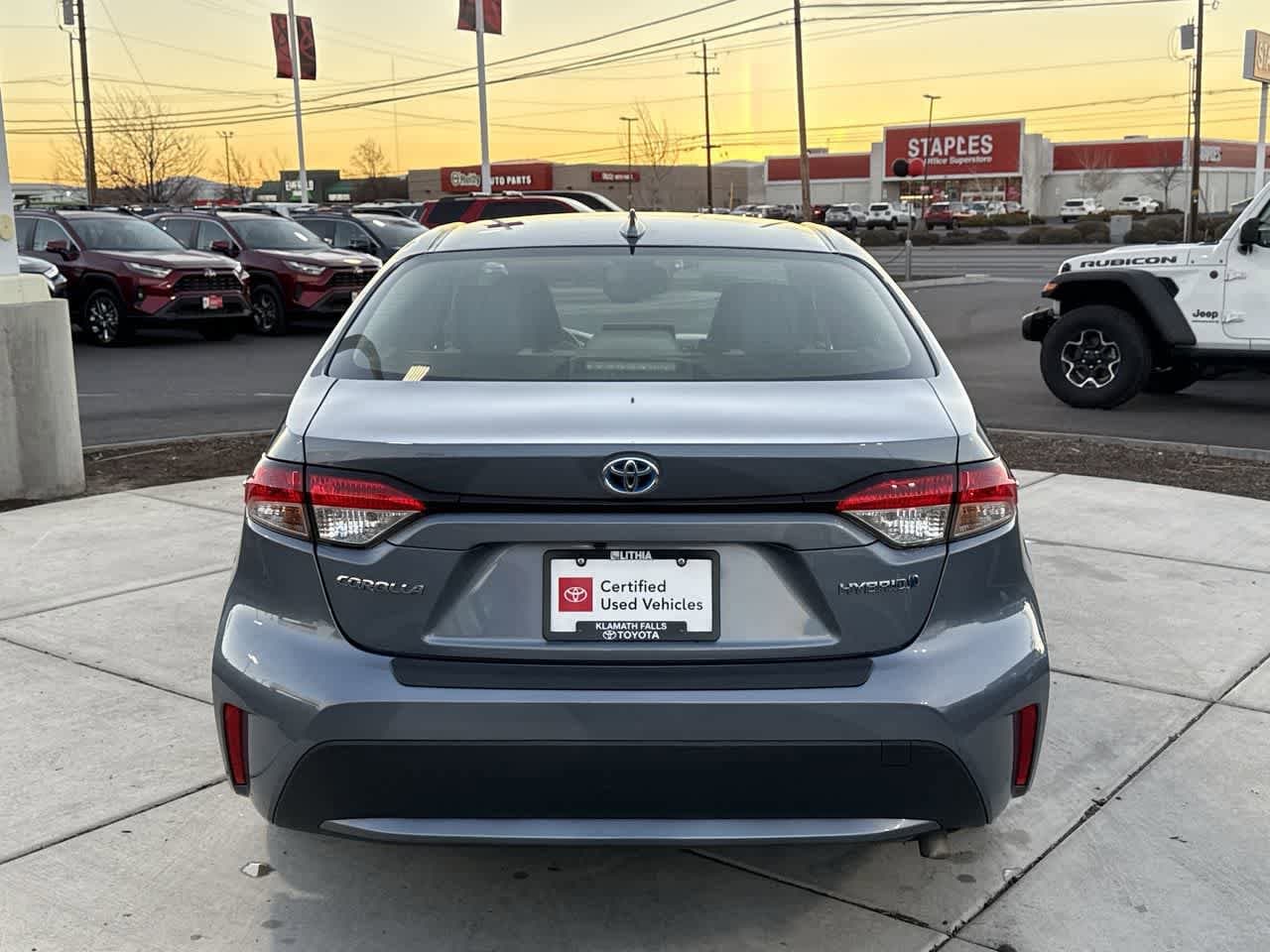 Thumbnail: 2022 Toyota Corolla - 4