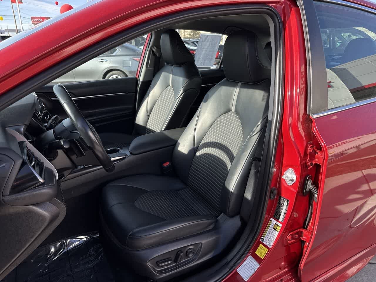 Thumbnail: 2021 Toyota Camry - 11