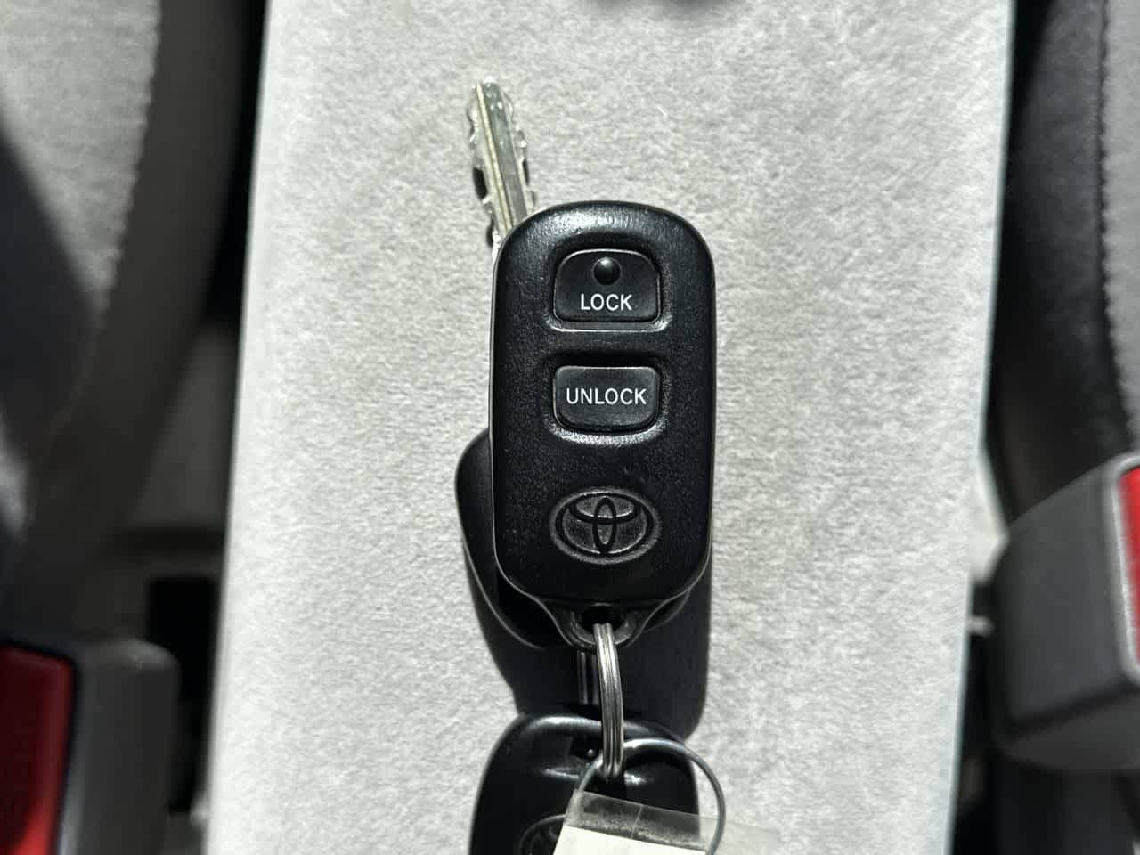 Thumbnail: 2002 Toyota Prius - 22