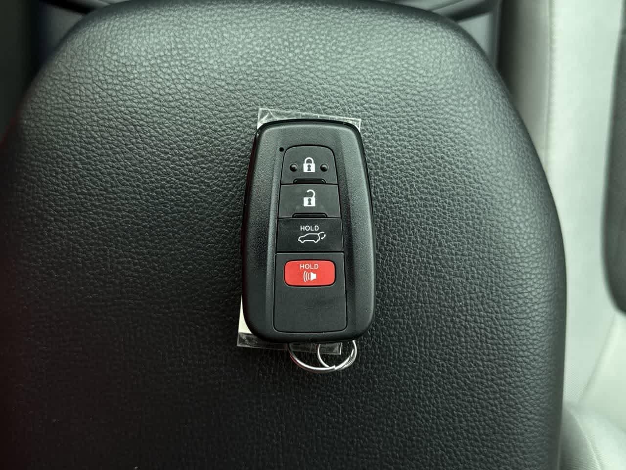 Thumbnail: 2025 Toyota RAV4 - 23