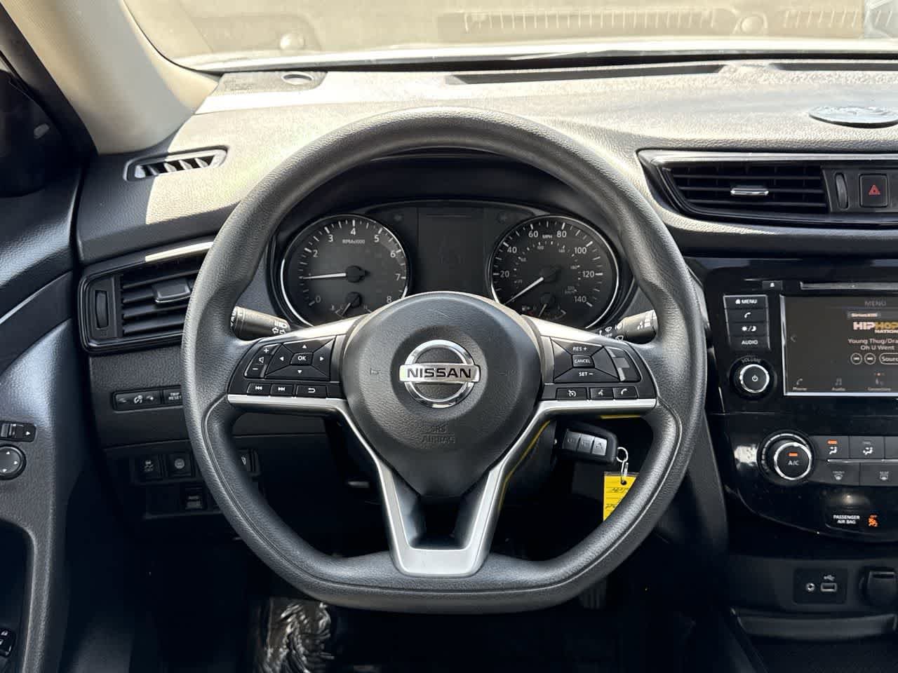 Thumbnail: 2020 Nissan Rogue - 16
