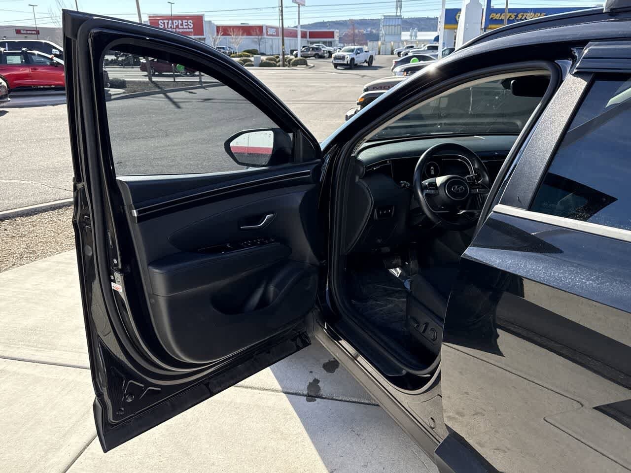 Thumbnail: 2022 Hyundai Tucson - 10