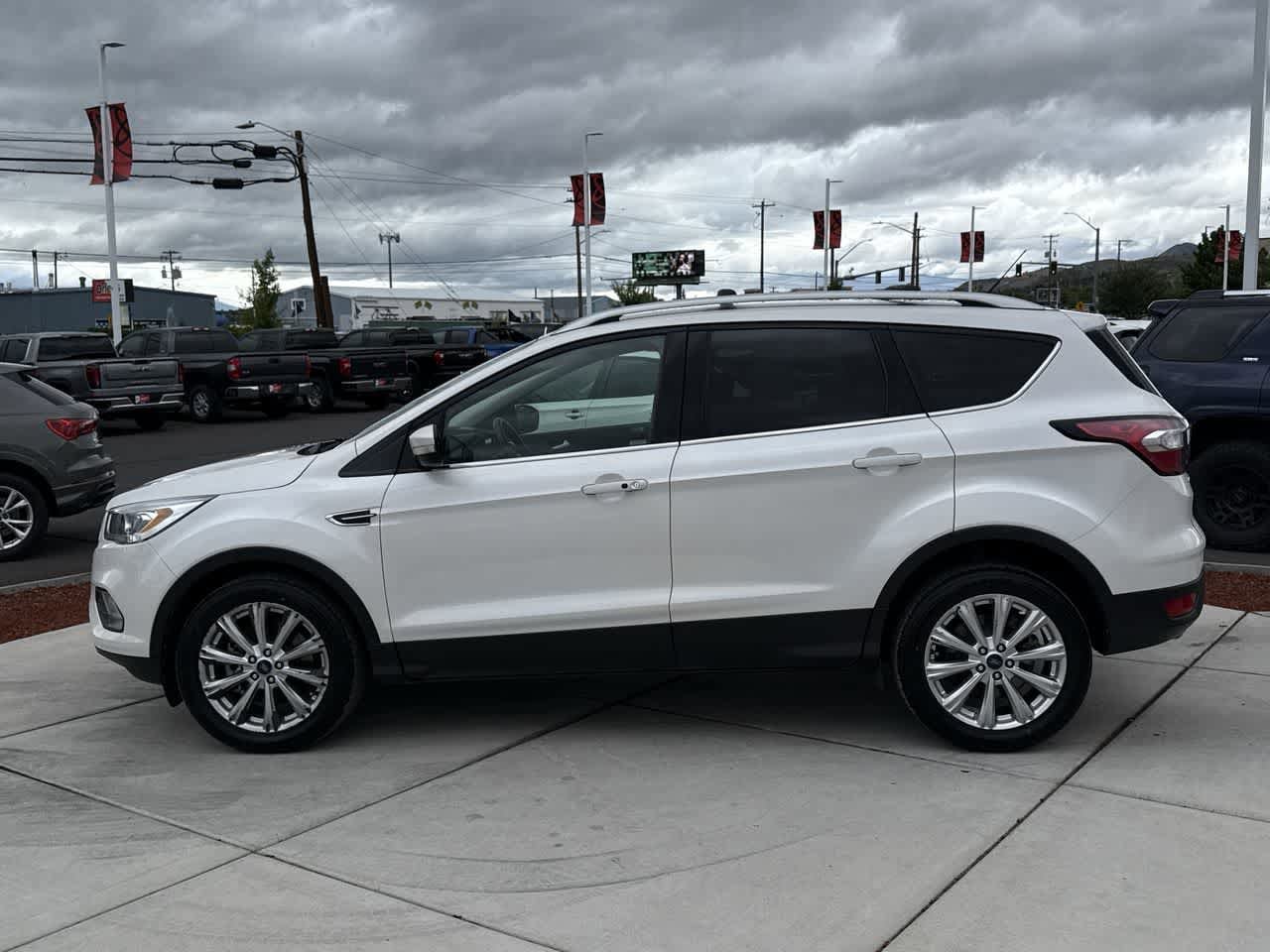 Thumbnail: 2017 Ford Escape - 2