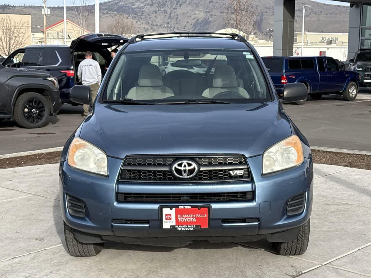 Thumbnail: 2010 Toyota RAV4 - 3