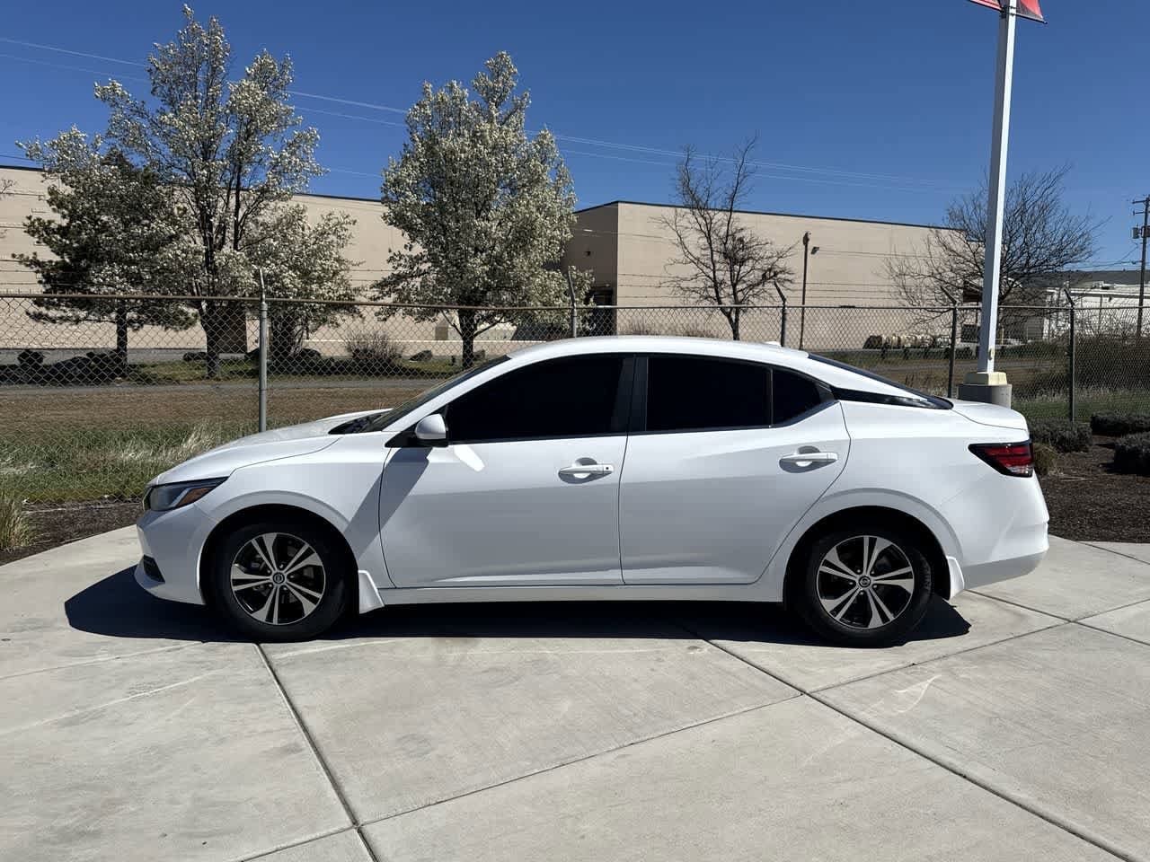 Thumbnail: 2022 Nissan Sentra - 2