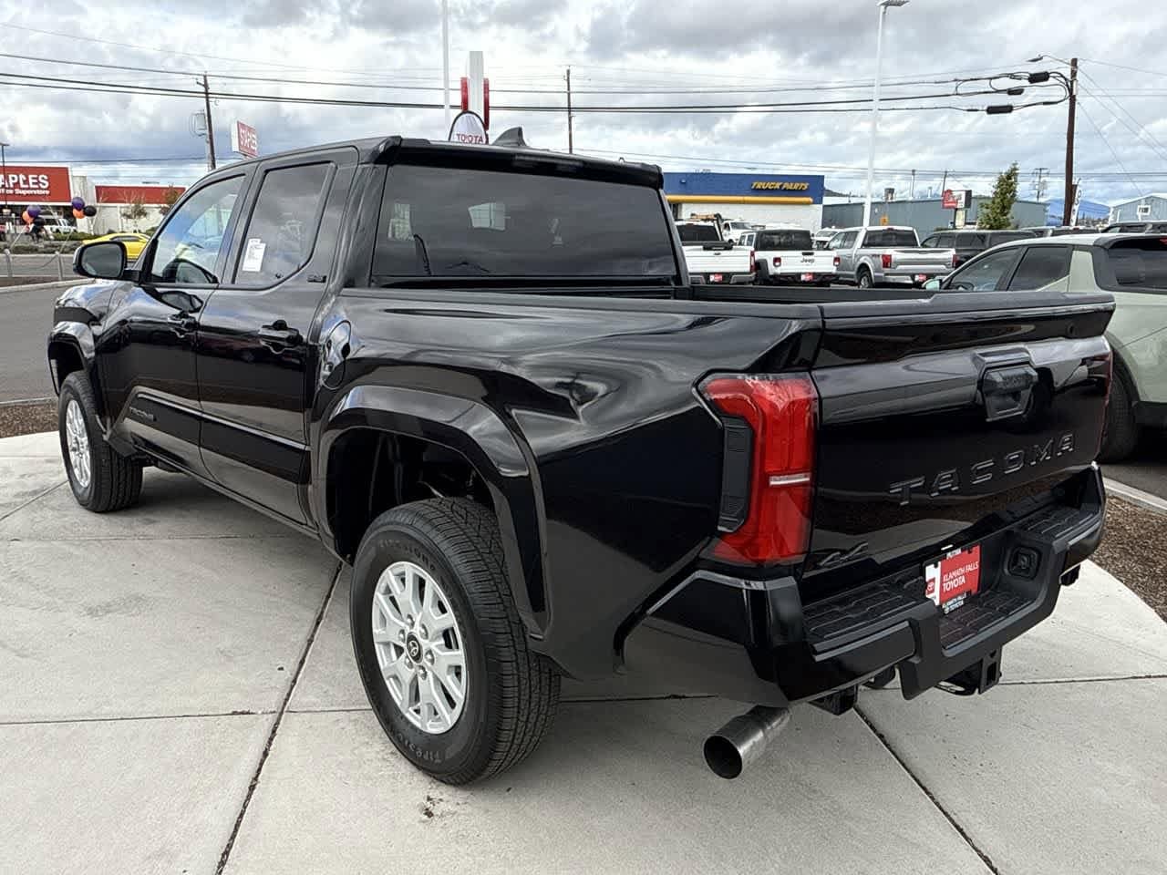 Thumbnail: 2025 Toyota Tacoma - 5