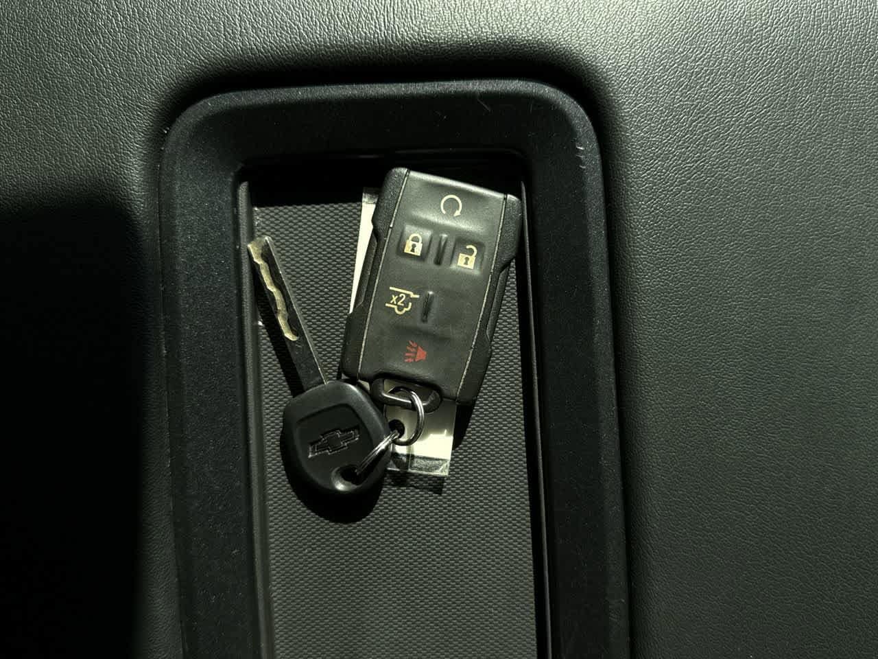 Thumbnail: 2020 Chevrolet Tahoe - 23