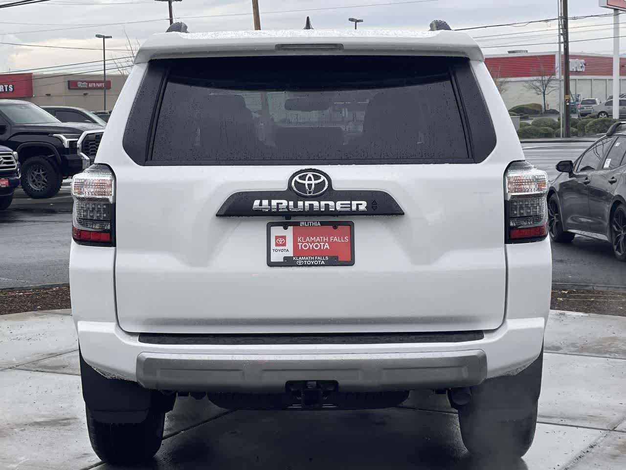 Thumbnail: 2023 Toyota 4Runner - 4