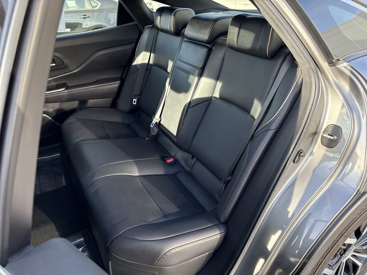 Thumbnail: 2023 Toyota Crown - 12