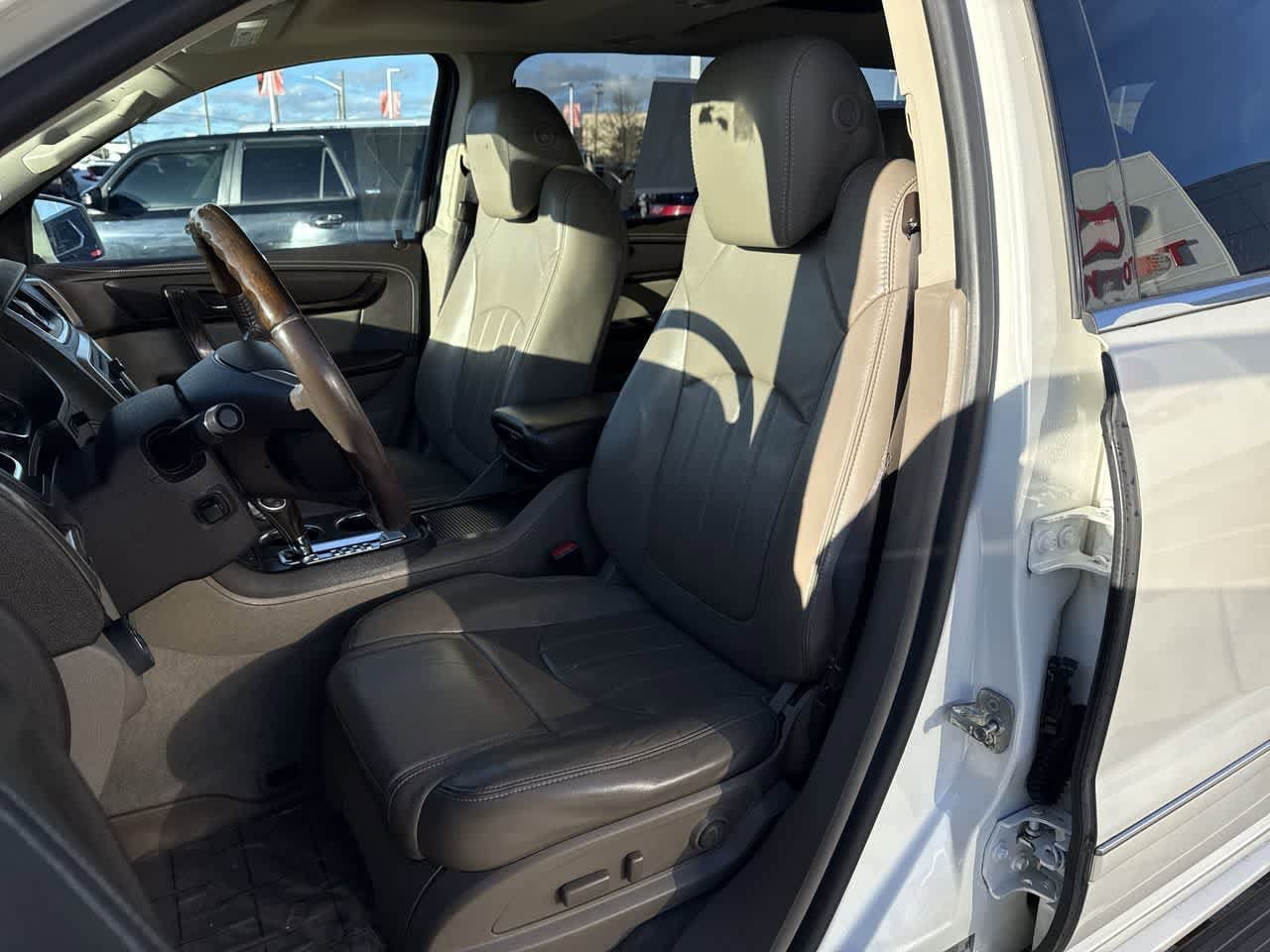 Thumbnail: 2014 GMC Acadia - 11