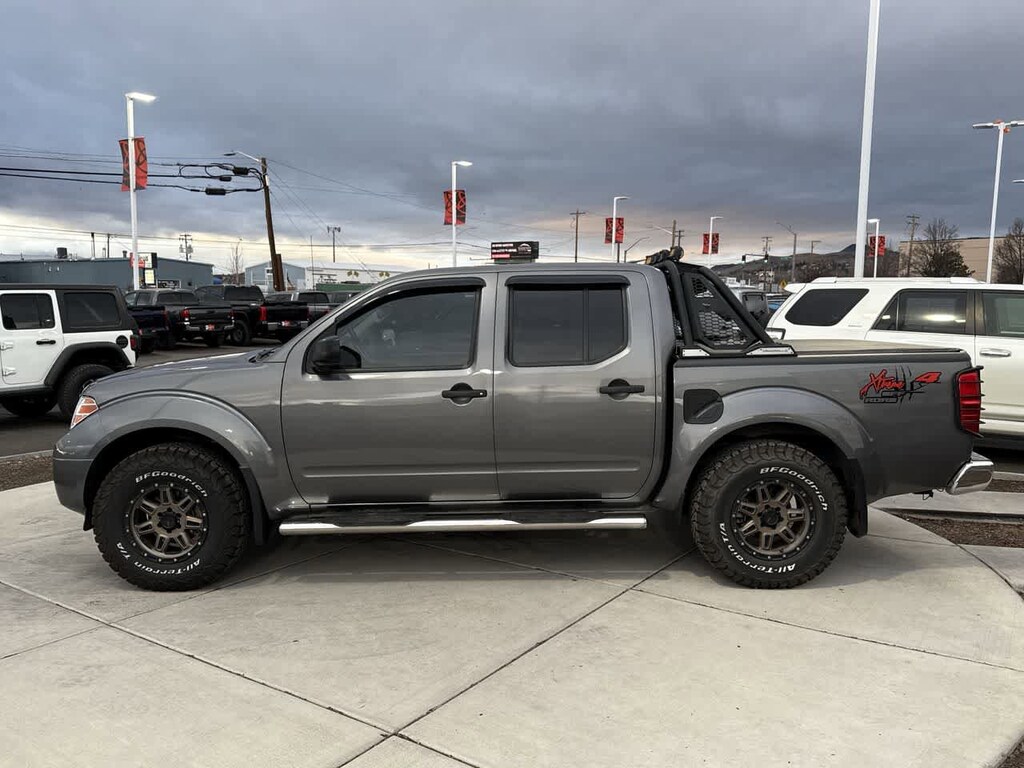 Used 2021 Nissan Frontier SV Truck Crew Cab