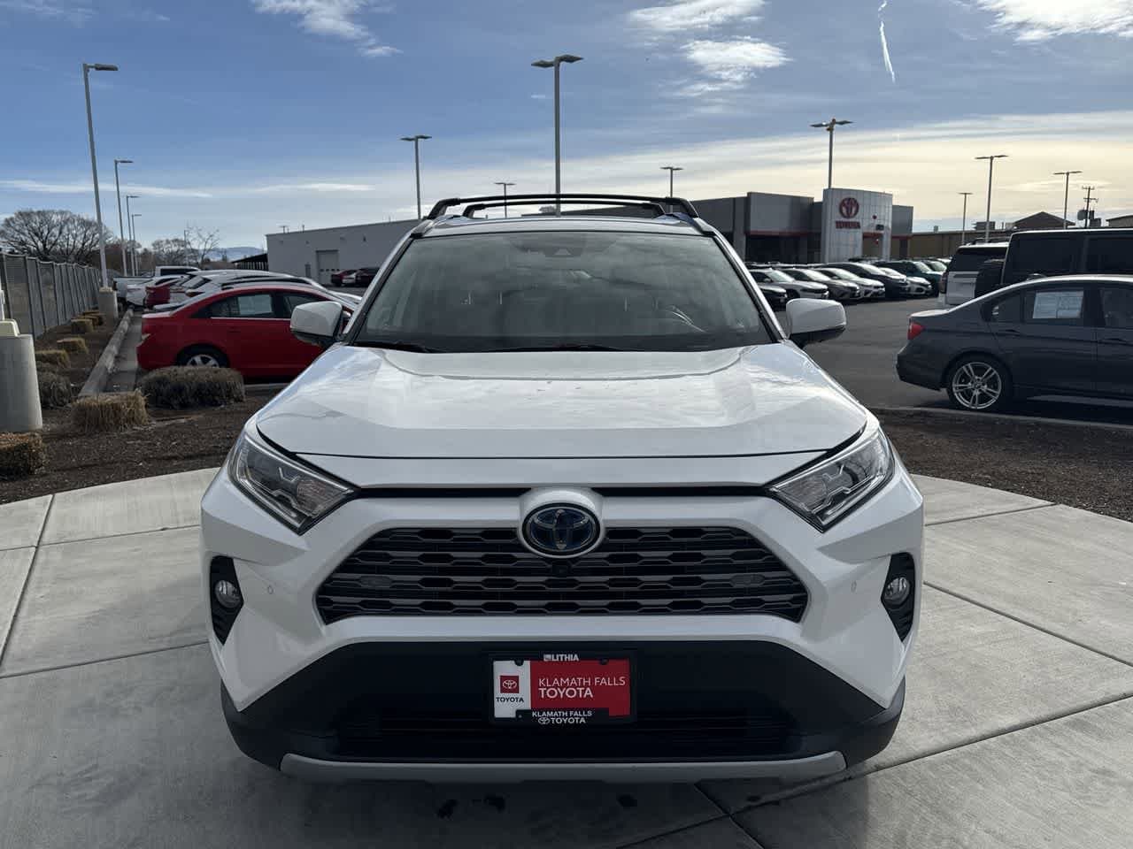 Thumbnail: 2019 Toyota RAV4 - 3