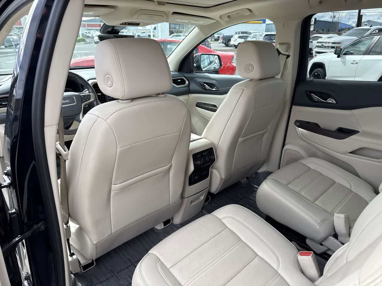 Thumbnail: 2022 GMC Acadia - 14