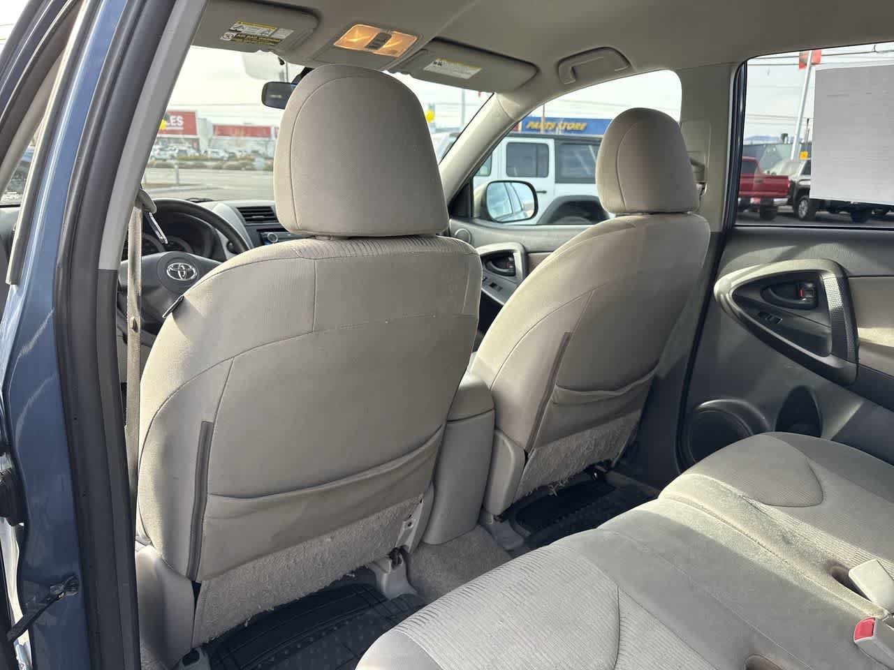 Thumbnail: 2010 Toyota RAV4 - 14