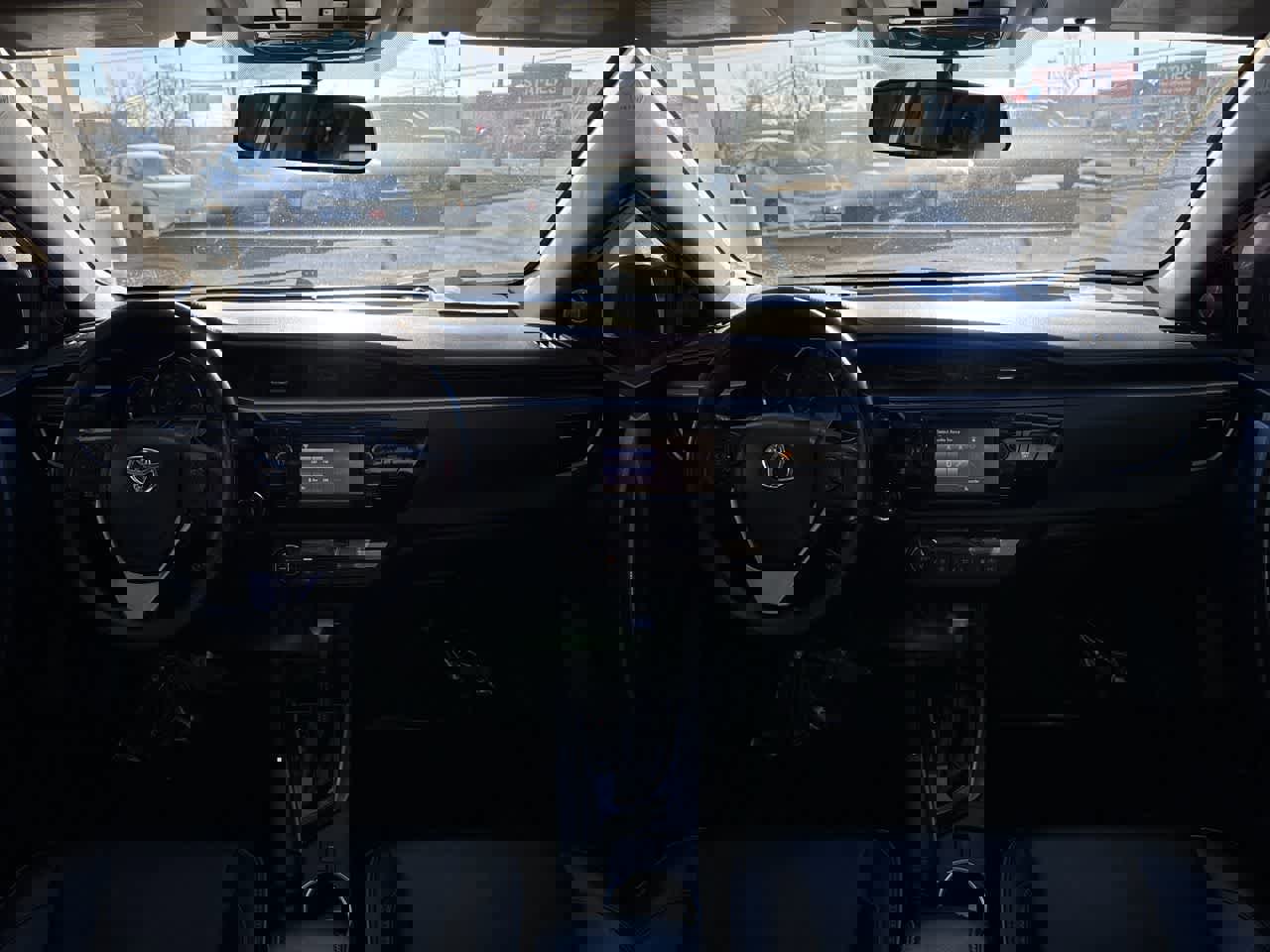 Thumbnail: 2016 Toyota Corolla - 15