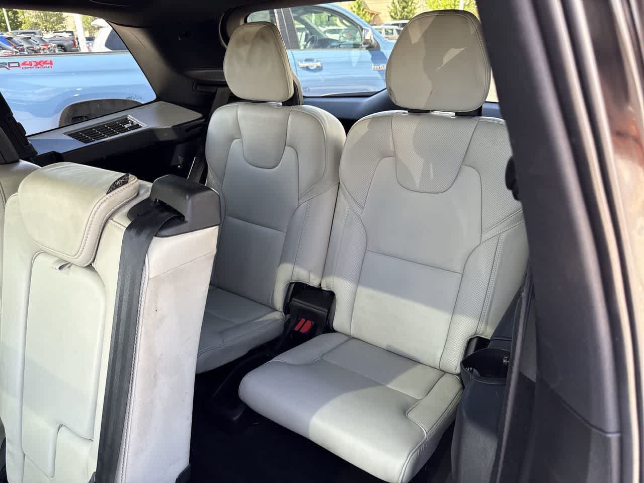 2020 Volvo XC90 R-Design - Photo 12