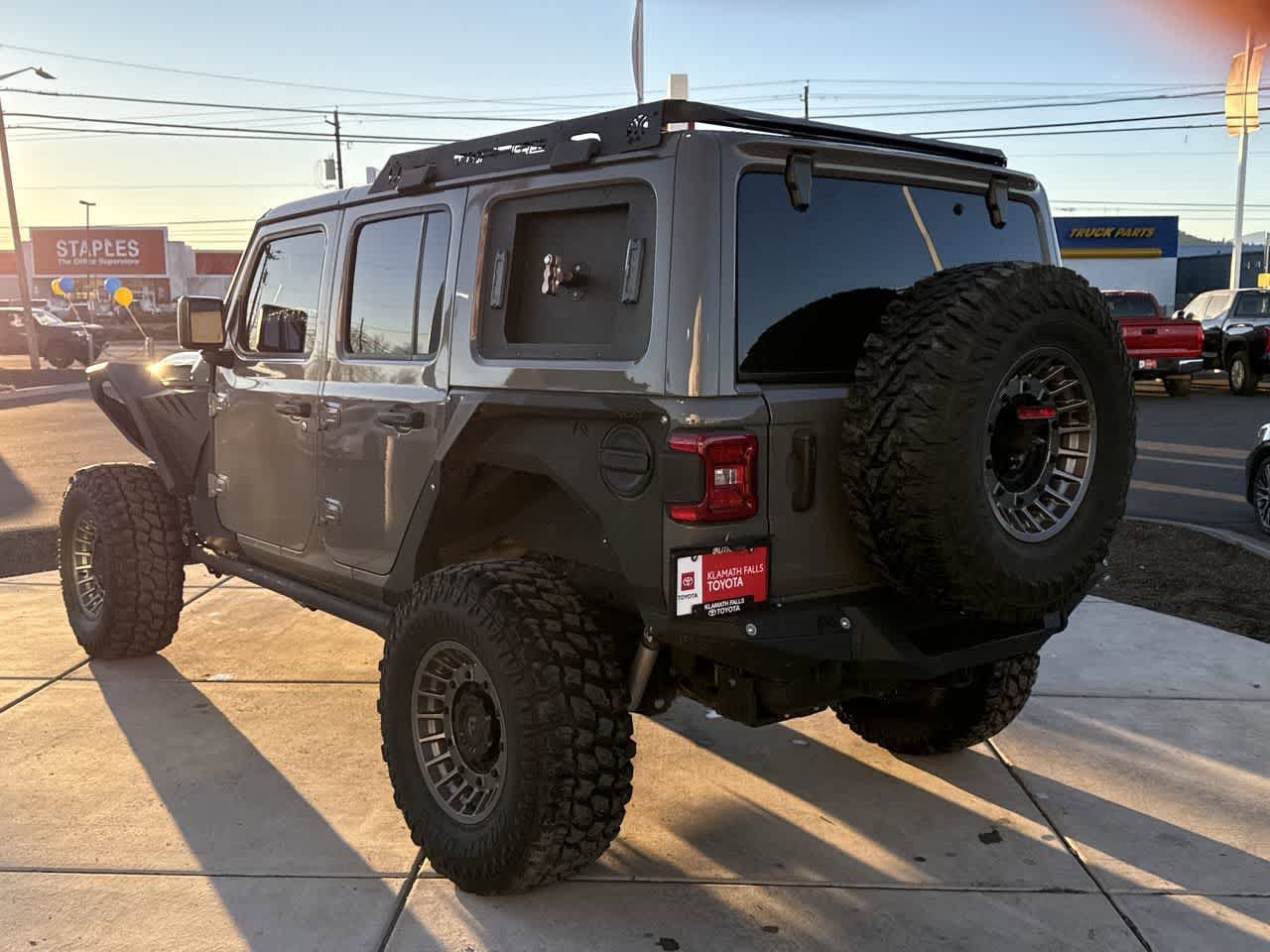 Thumbnail: 2021 Jeep Wrangler - 5