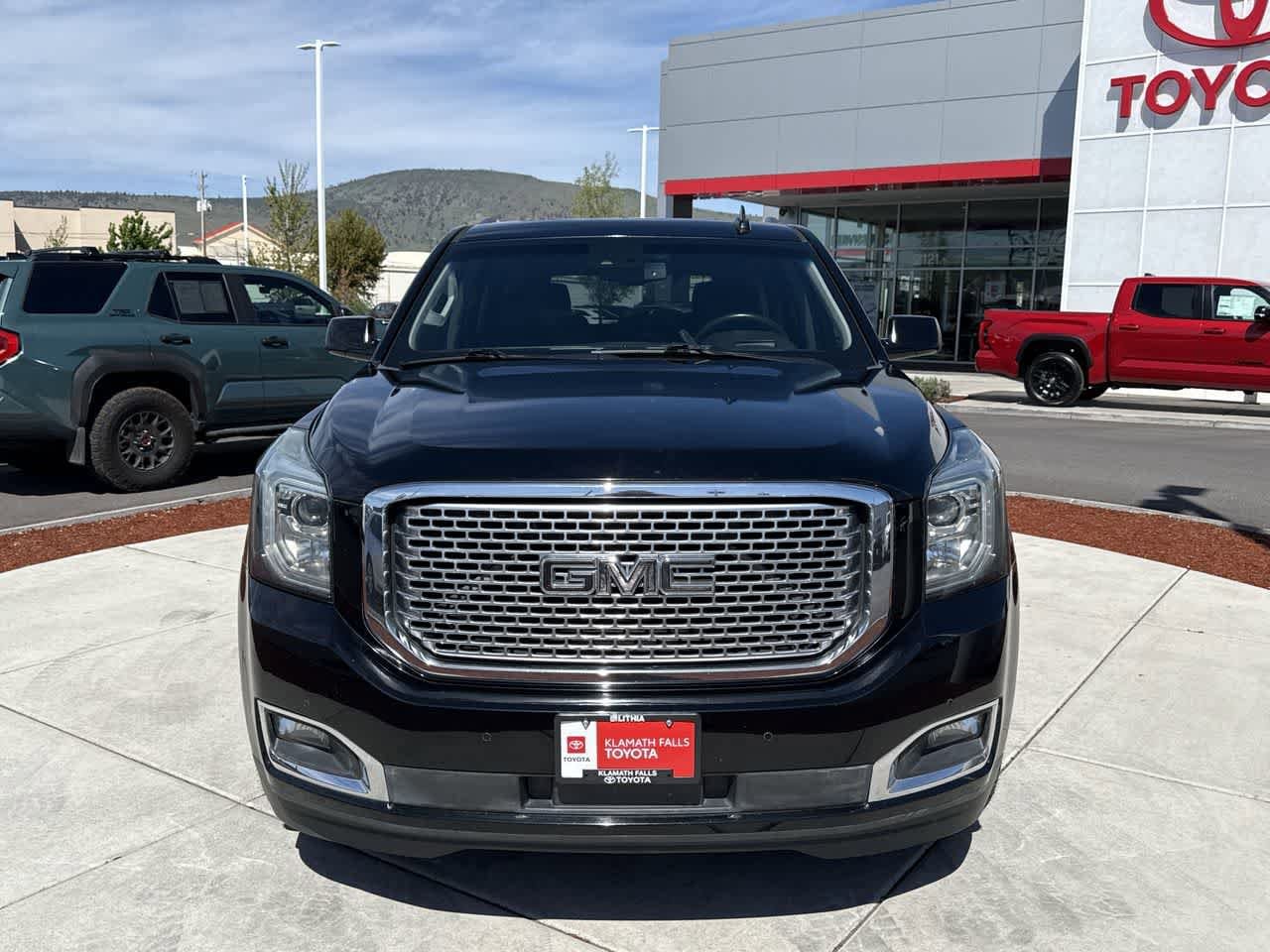 Thumbnail: 2015 GMC Yukon - 3