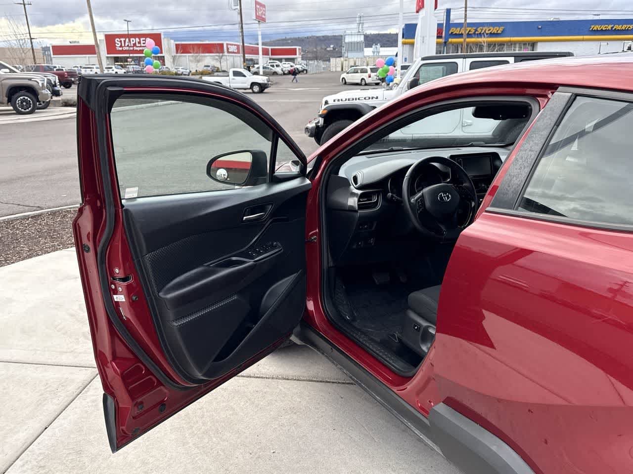 Thumbnail: 2018 Toyota C-HR - 10