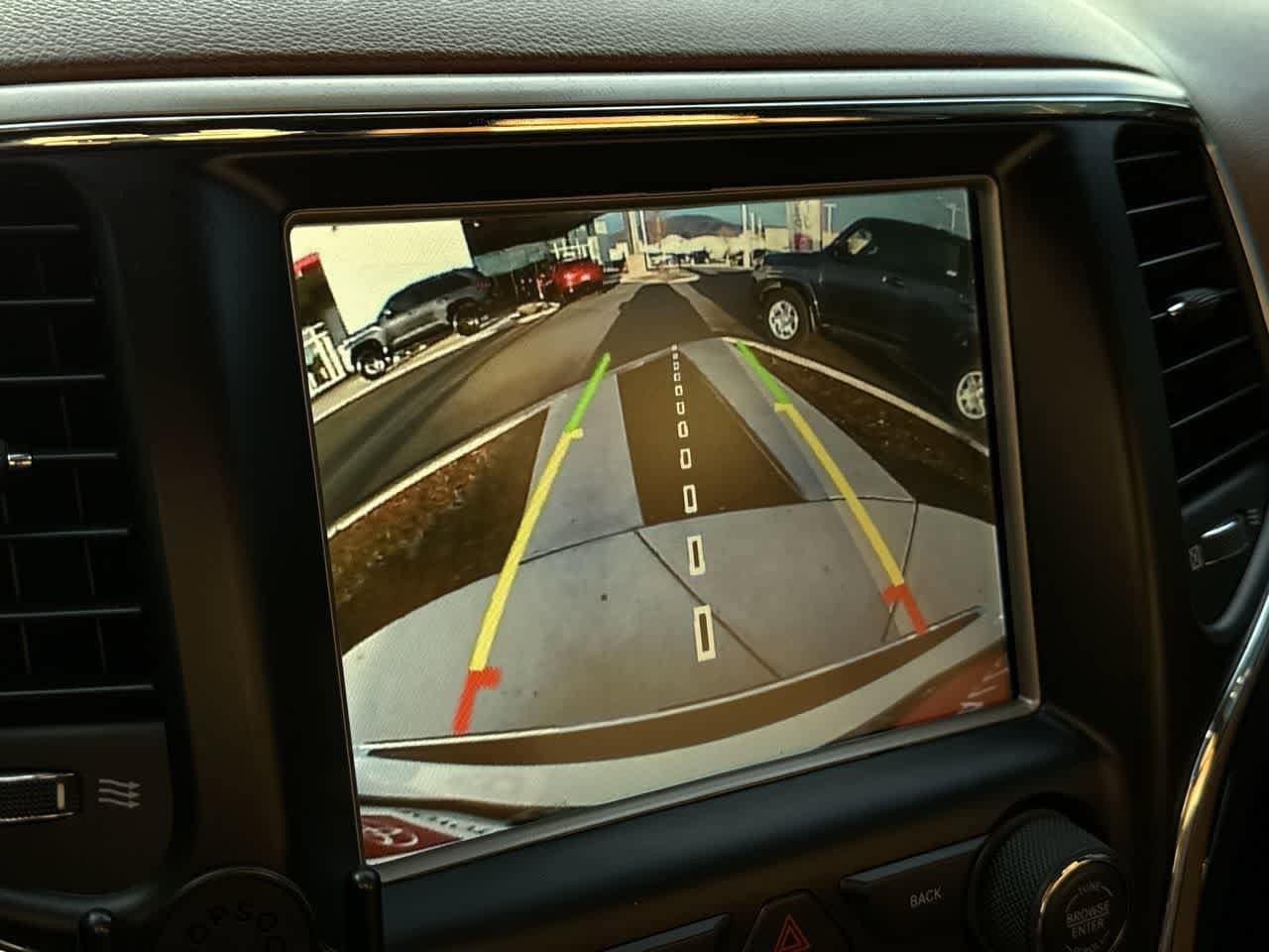 Thumbnail: 2017 Jeep Grand Cherokee - 19