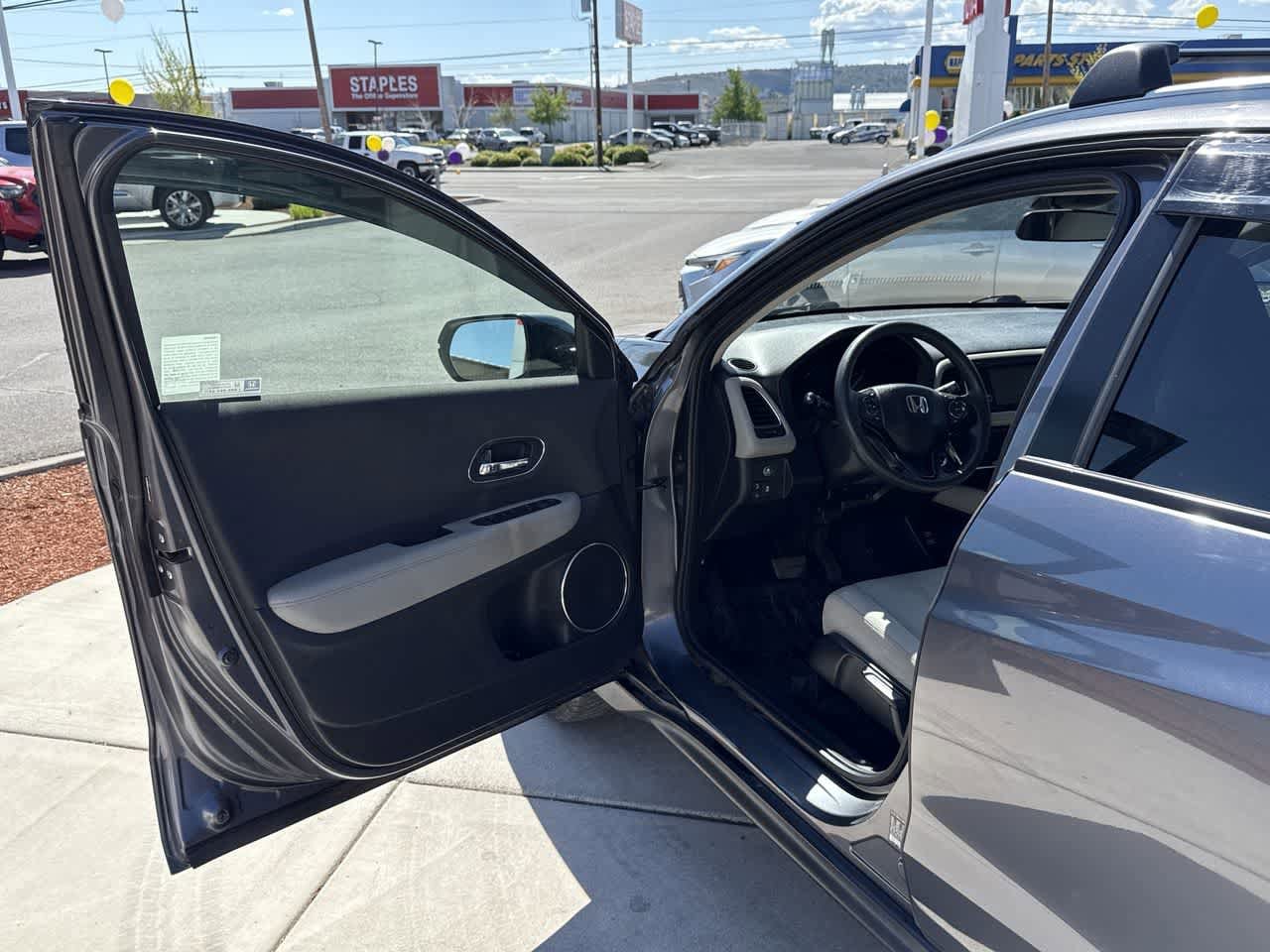 Thumbnail: 2019 Honda HR-V - 10